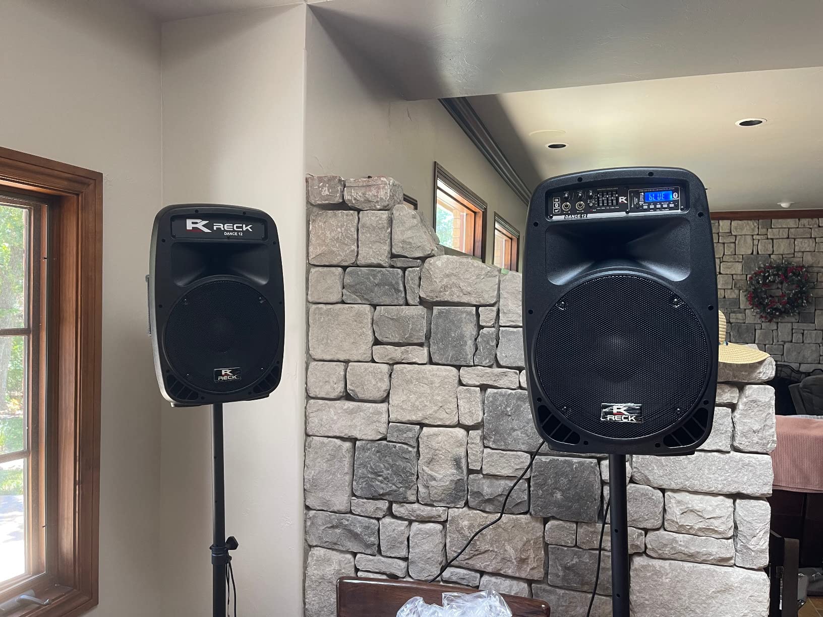 PRORECK Dance 12 Portable 12-Inch 1000 Watts 2-Way Powered PA Speaker System Combo Set with Bluetooth/USB/SD Card Reader/FM Radio/Remote Control/Speaker Stand for Party DJ Wedding Meeting customer photo 2