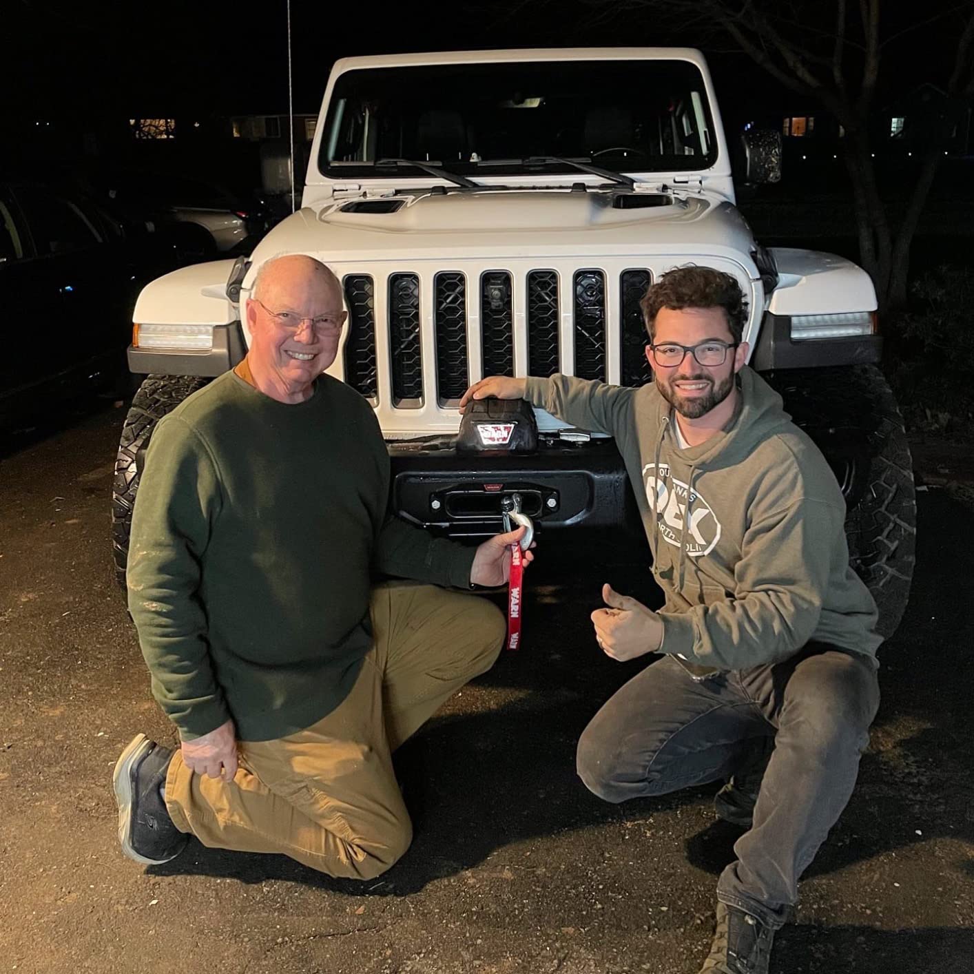 WARN VR EVO 12-S Electric 12V Winch with 12,000 lb Pull Capacity - Synthetic Rope, IP68 Waterproof customer photo 2