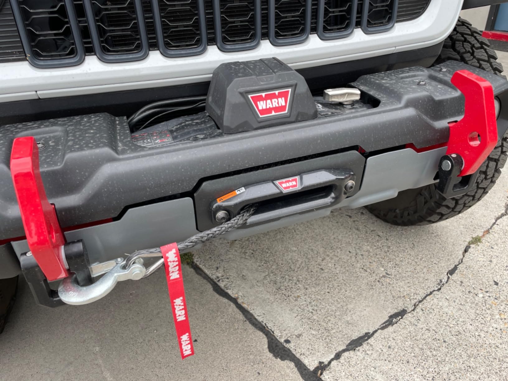 WARN VR EVO 10-S Electric 12V Winch 10,000 lb Pull Capacity - Synthetic Rope, IP68 Waterproof customer photo 1