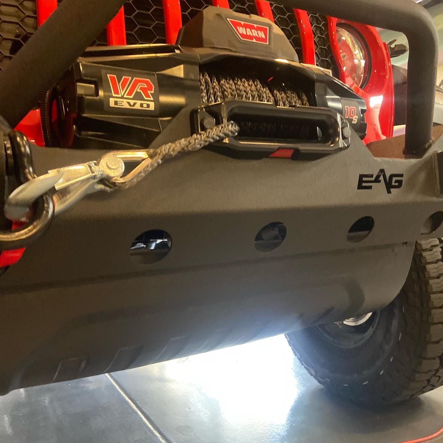 WARN VR EVO 10-S Electric 12V Winch 10,000 lb Pull Capacity - Synthetic Rope, IP68 Waterproof customer photo 2