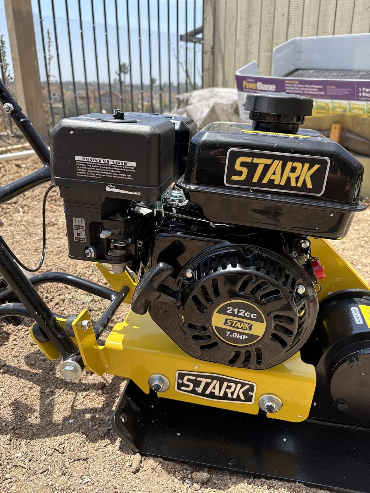 Stark USA 79cc Gas Plate Compactor, 2HP 2,000 lb Compaction Force, 17