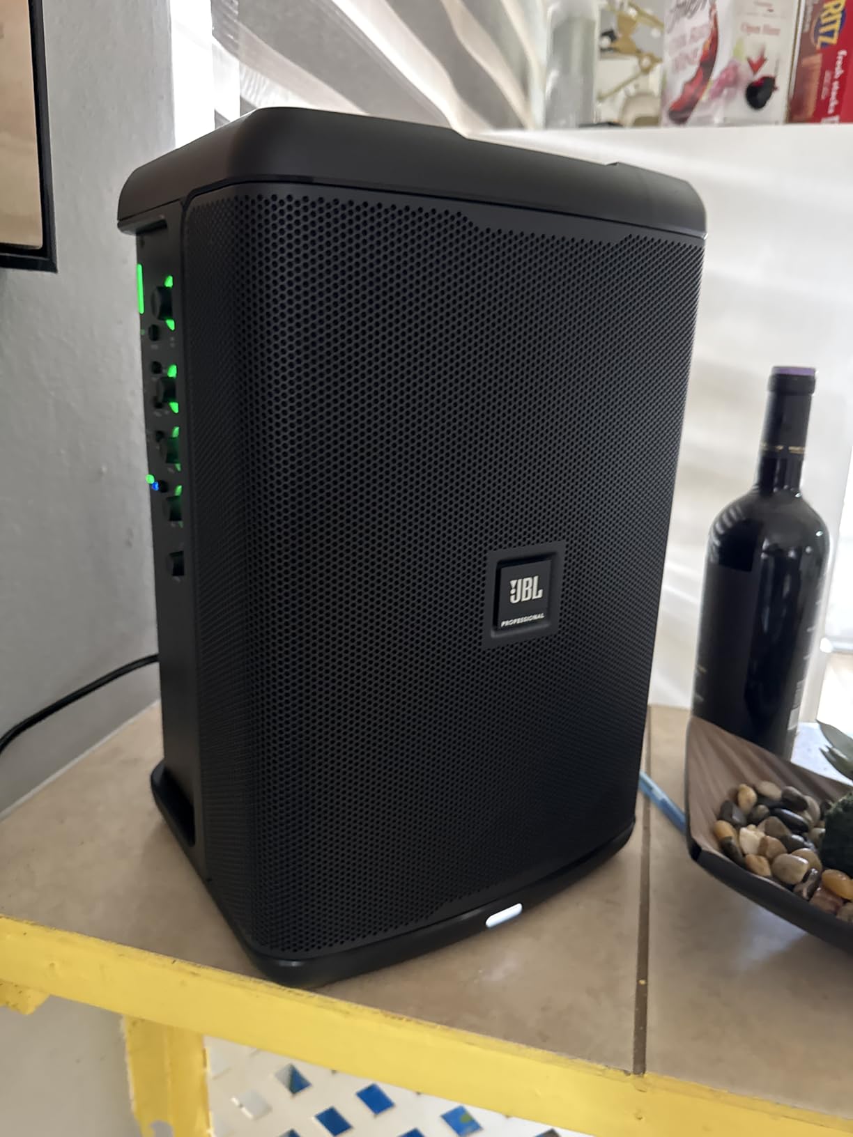 JBL Professional EON ONE Compact Ultra-Portable Battery Powered Wireless PA Speaker System with Bluetooth and 4-Channel Mixer customer photo 2