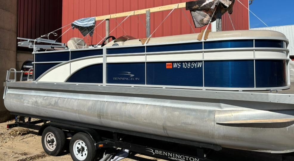 Transhield Pontoon Boat Cover, 24' Pontoon Storage Boat Cover, Heavy Duty, Waterproof & Reusable, Perimeter Rope & Straps Included (24 ft) customer photo 1