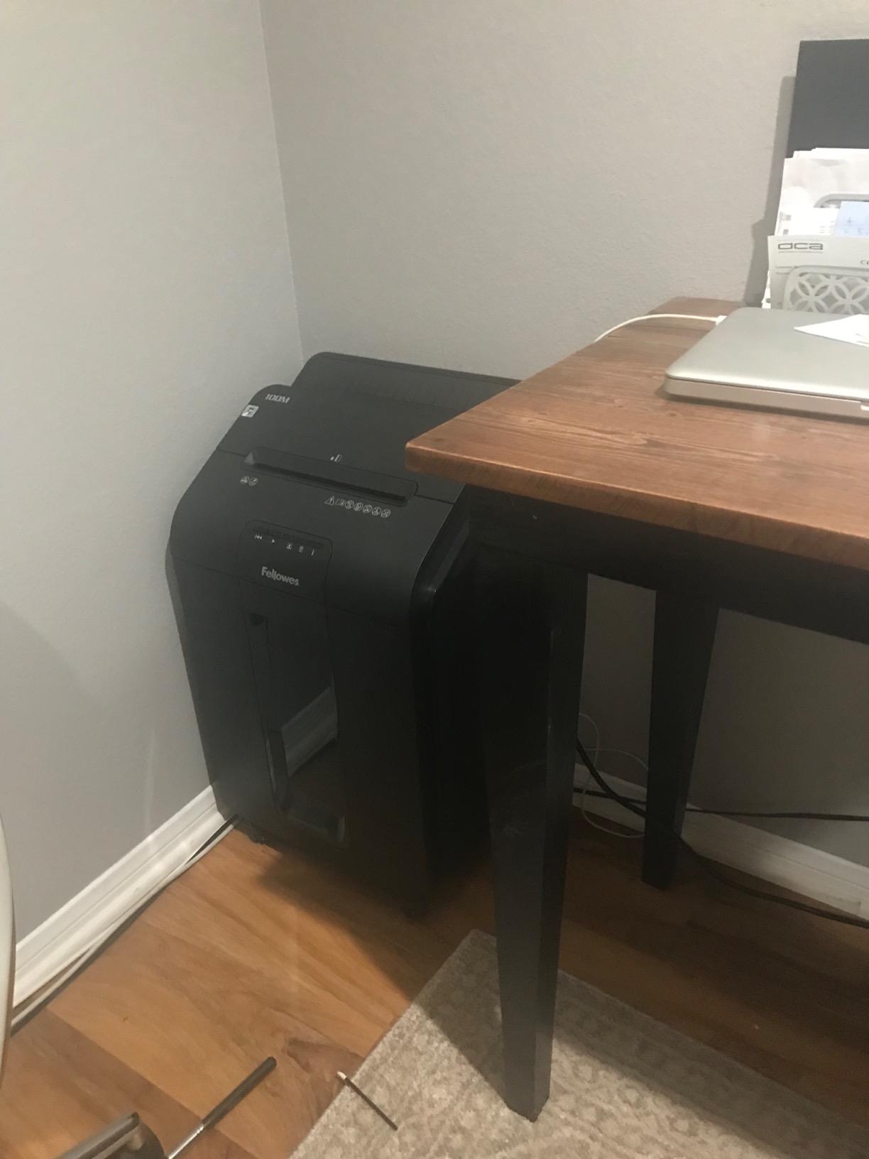 Fellowes AutoMax 600M 2-in-1 Heavy Duty Auto Feed Commercial Paper Shredder with Micro-Cut, Black customer photo 1