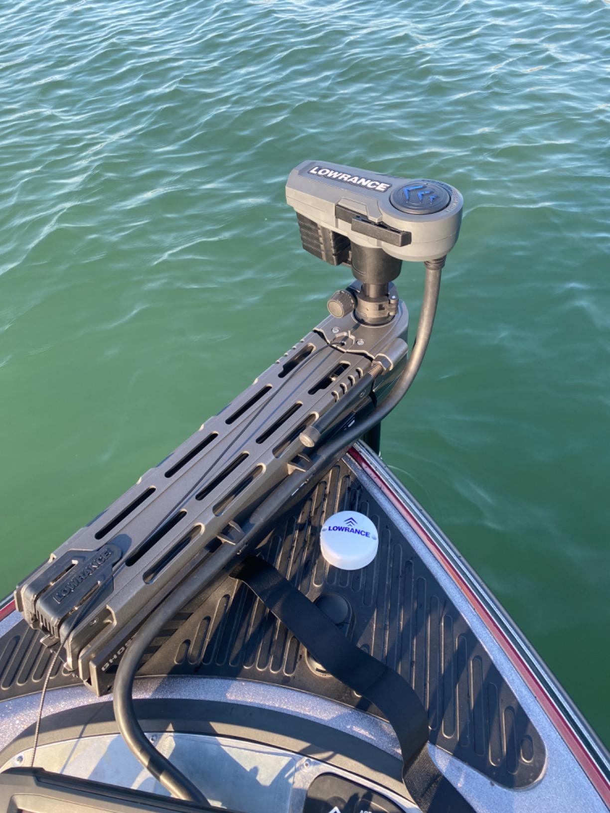 Lowrance Ghost - Freshwater Trolling Motor, Ultra Quiet, Bow Mount, 97/120 lbs Thrust with Configurable Foot Pedal customer photo 2