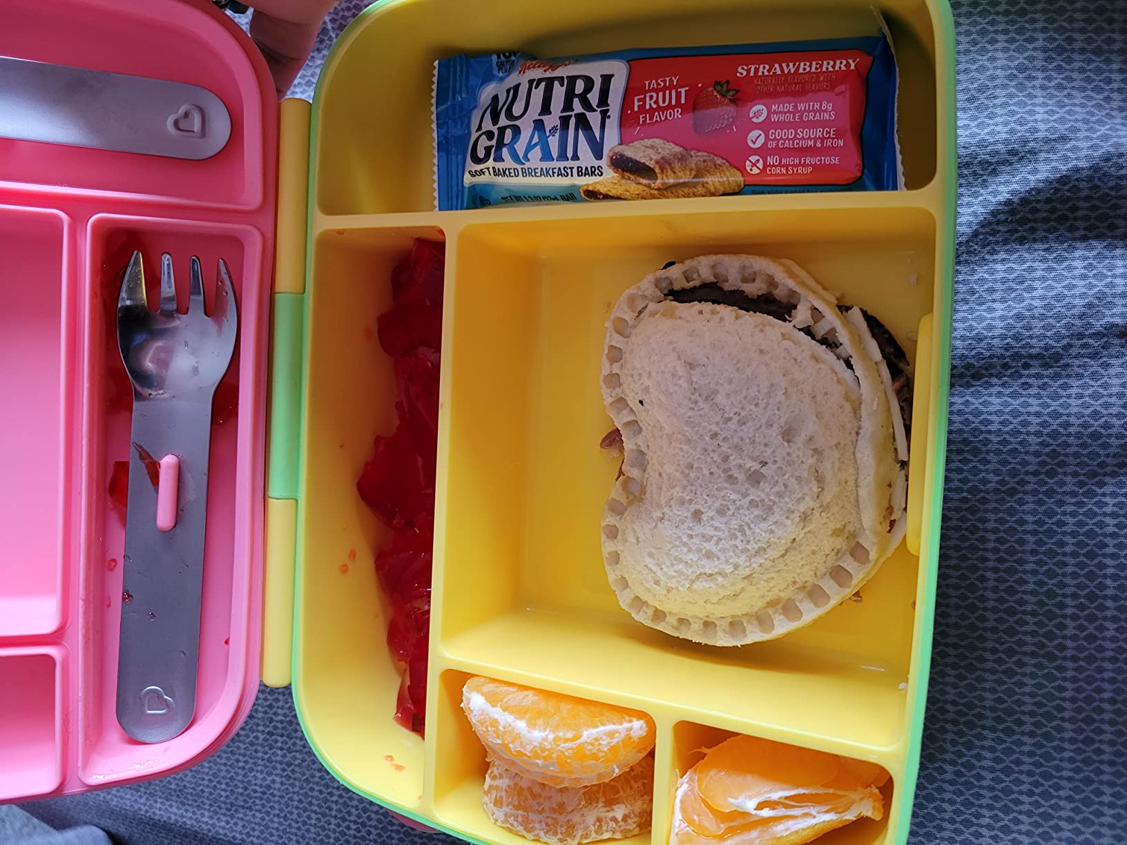 Munchkin Lunch Bento Box for Kids and Toddlers, Includes Stainless Steel Utensils, BPA-Free, 18 Months and Up, Blue/Green/Yellow customer photo 1