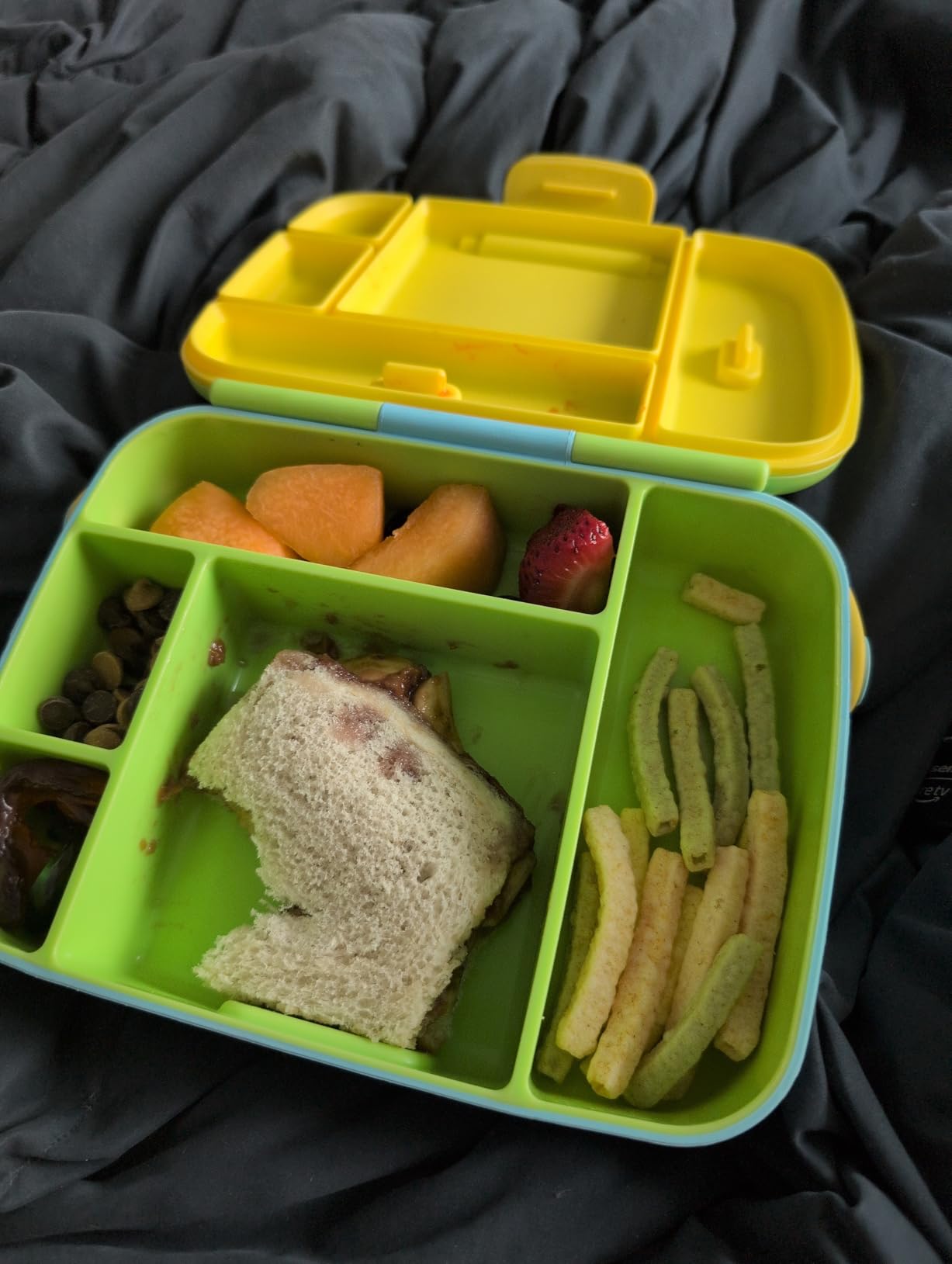 Munchkin Lunch Bento Box for Kids and Toddlers, Includes Stainless Steel Utensils, BPA-Free, 18 Months and Up, Blue/Green/Yellow customer photo 2
