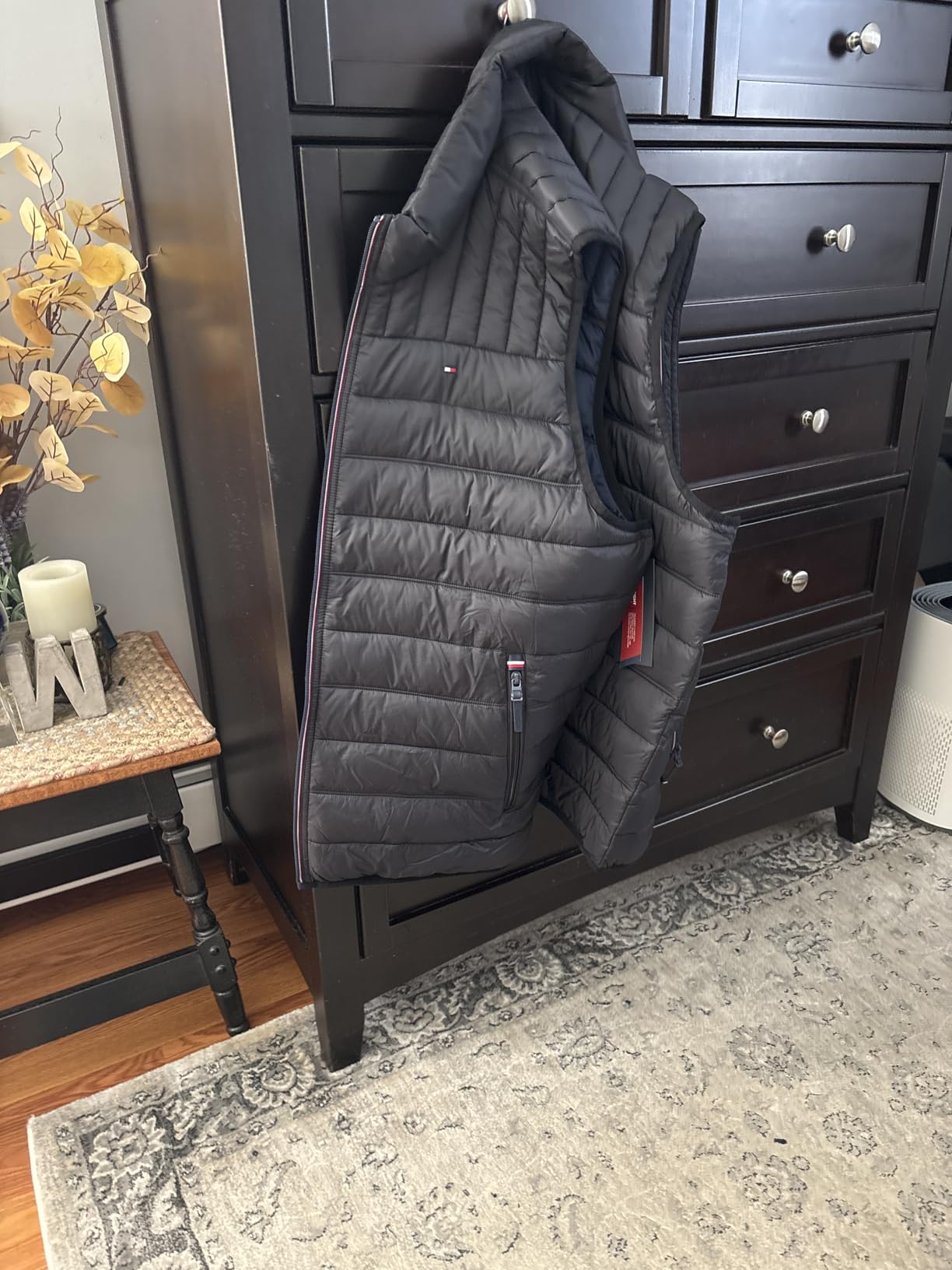 Tommy Hilfiger Men's Lightweight Packable Puffer Vest Jacket (Standard and Big & Tall) customer photo 2