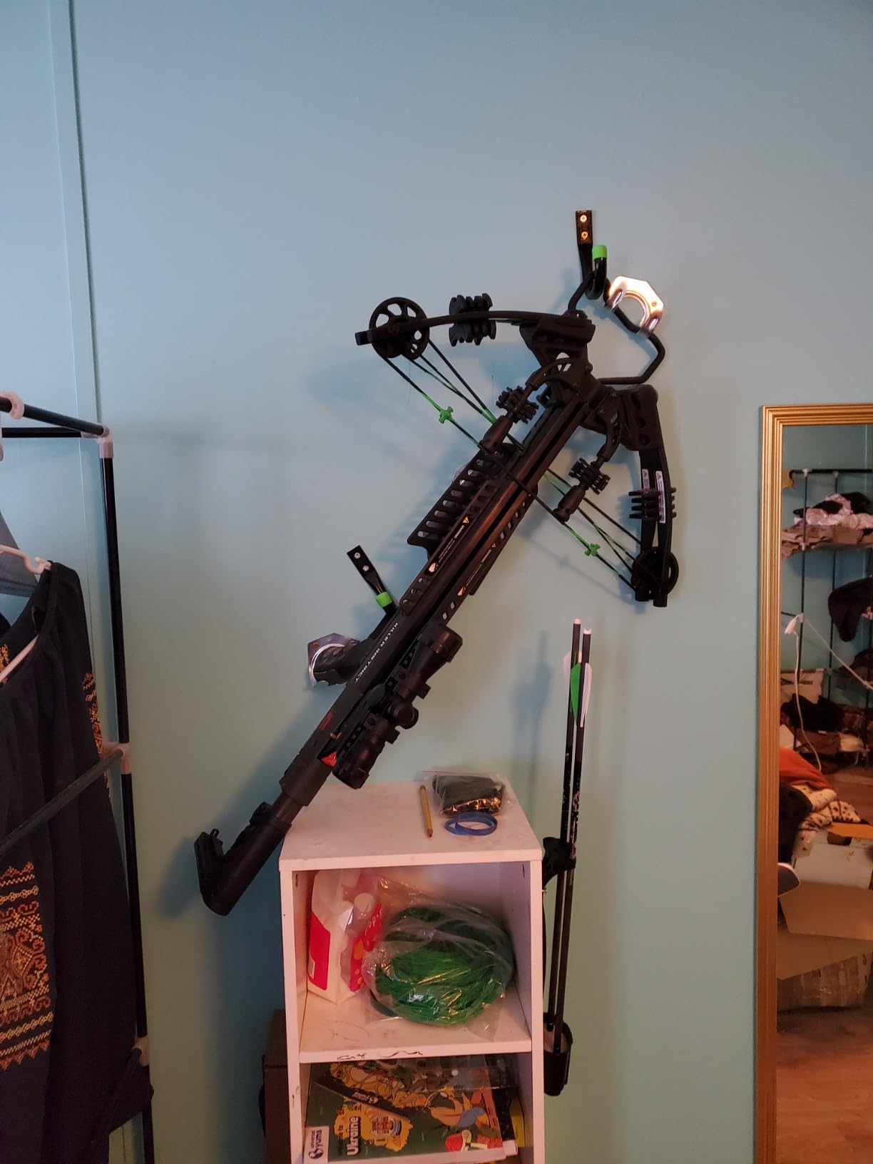 Killer Instinct Boss 405 Crossbow Pro Package with 4x32 IR-W Scope, Rope Cocker, String Suppressors, 3-Bolt Quiver, 3 Hypr Lite Bolts and Field Tips customer photo 1