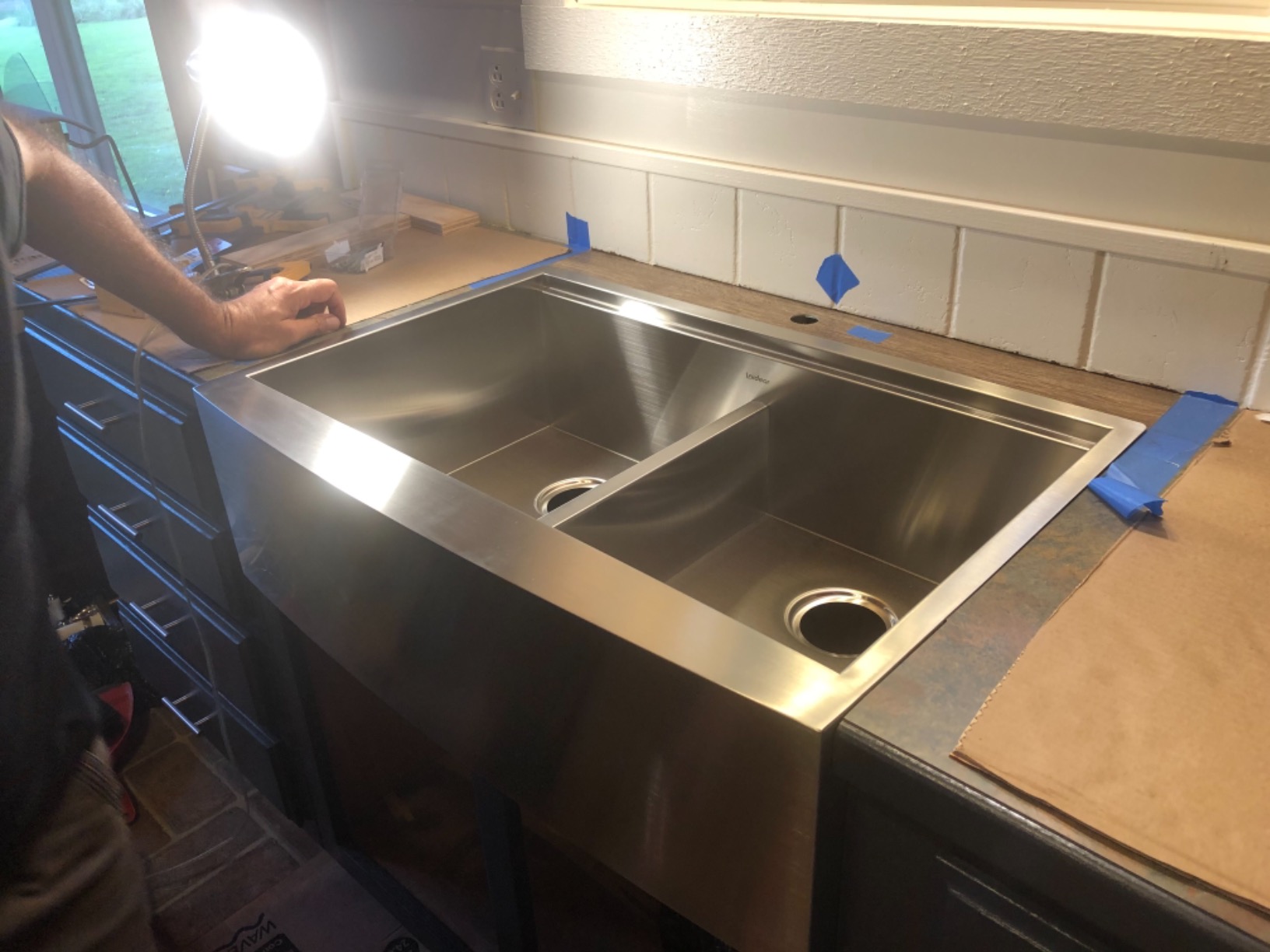 Lordear 33 Farmhouse Sink Stainless Steel Apron Front Ledge Workstation Deep Single Bowl 16 Gauge Stainless Steel Kitchen Farm Kitchen Sinks with Accessories customer photo 2