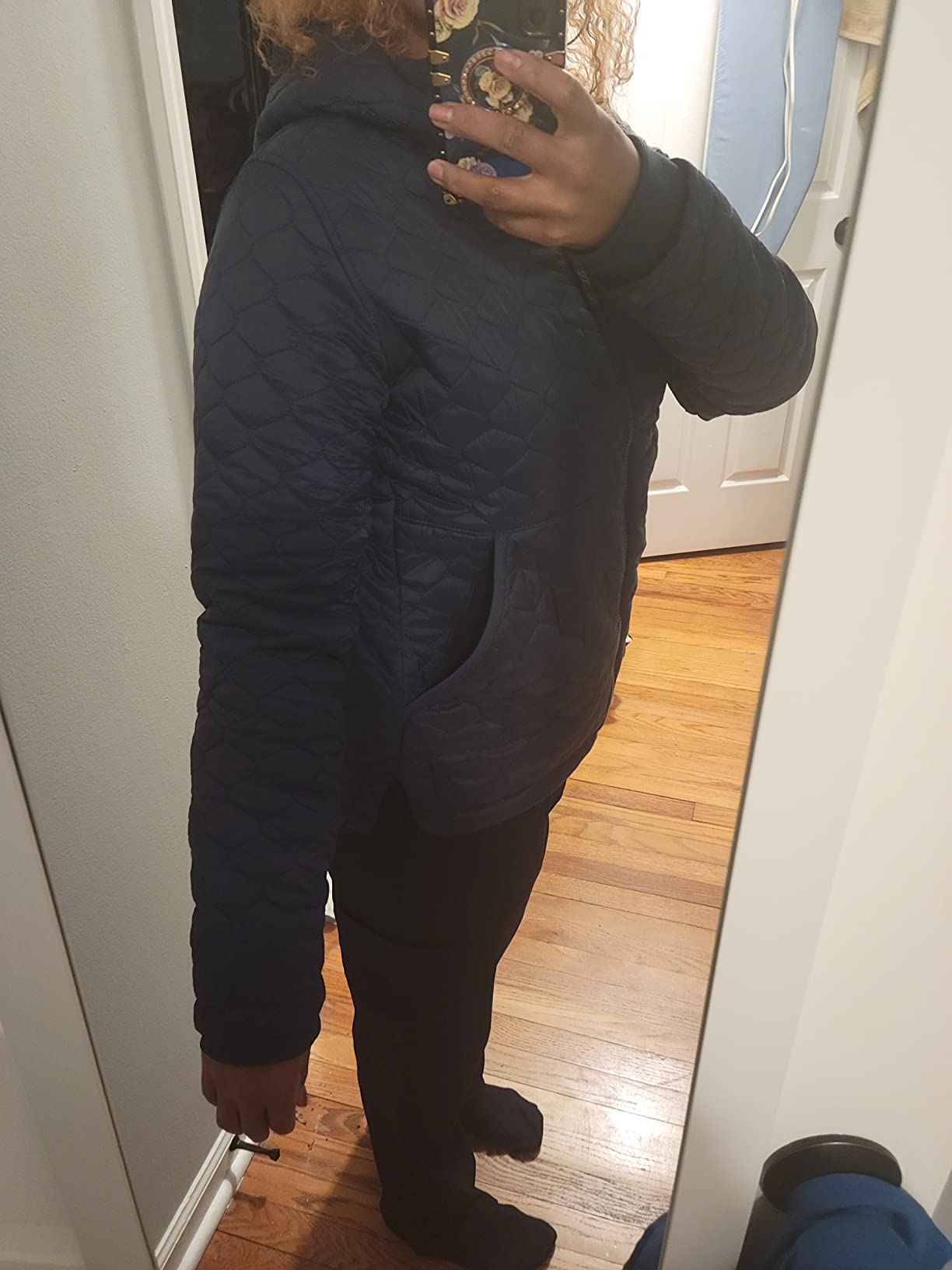 Amazon Essentials womens Lightweight Quilted Full-Zip Water-Resistant Sherpa-Lined Hooded Puffer Jacket customer photo 1