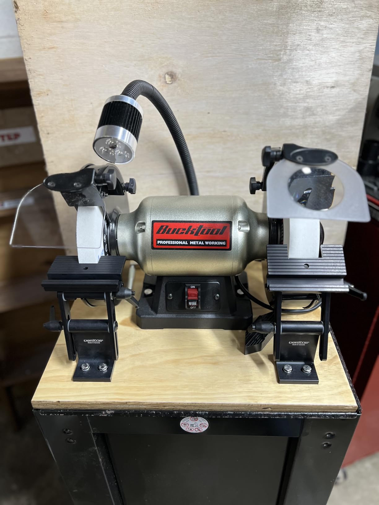 BUCKTOOL 8