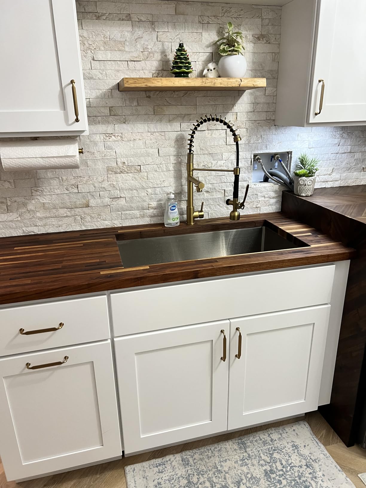 Lordear 33 Undermount Kitchen Sink 33x19x10 Inch Stainless Steel Single Bowl Kitchen Sinks Round Corner 16 Gauge Handmade Under Counter Sinks Basin customer photo 1