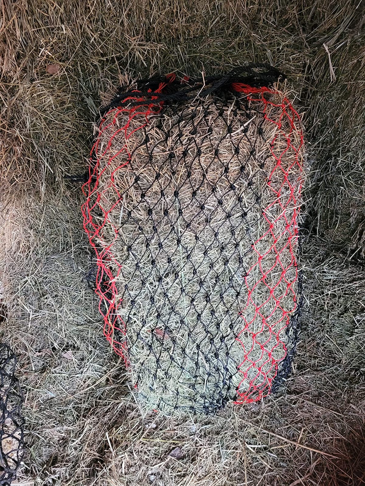T TEKE Deluxe Slow hay Feeder hay nets, 1-3/4