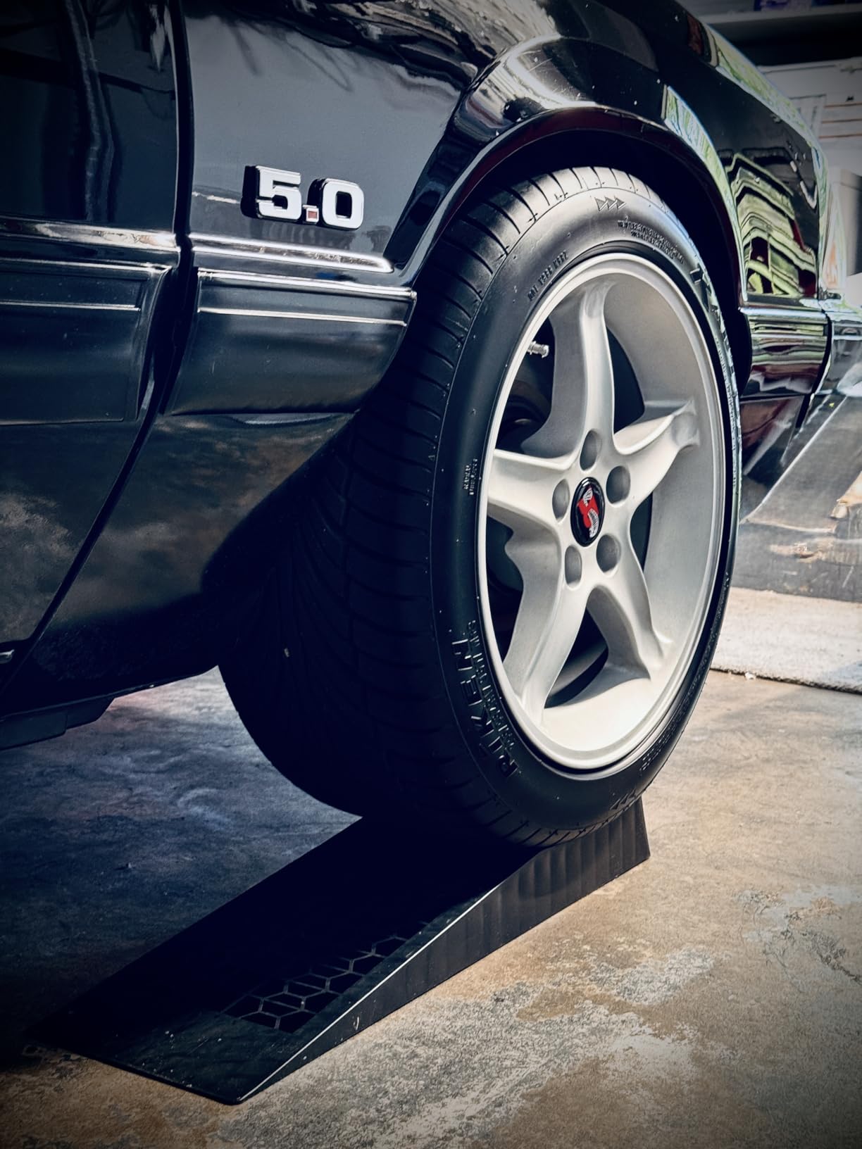 MaxxHaul 50516 4,400 lb. Capacity Low Profile Car Ramps, 2-Count, Black (Pack of 1) customer photo 2