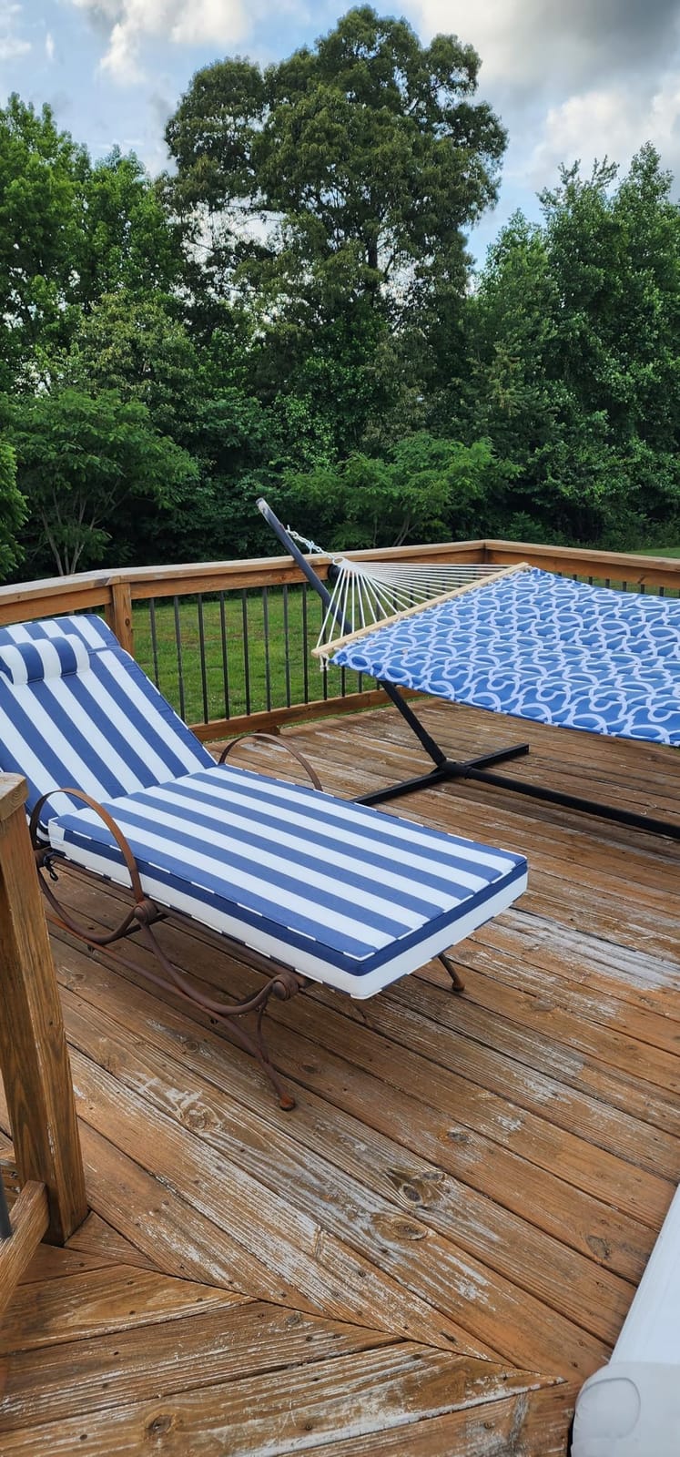 SUNCREAT Double Quilted Hammock with Hardwood Spreader Bar, Grey Pattern customer photo 2