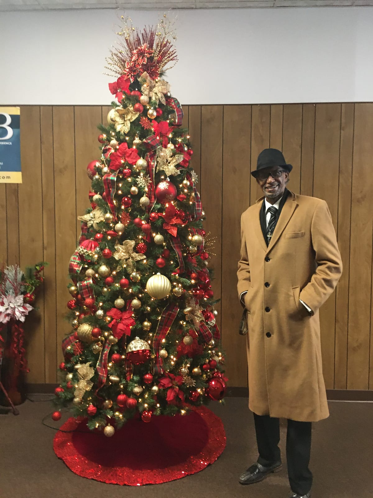 THE SUIT DEPOT Mens Single Breasted Wool Cashmere Full Length Overcoat customer photo 2