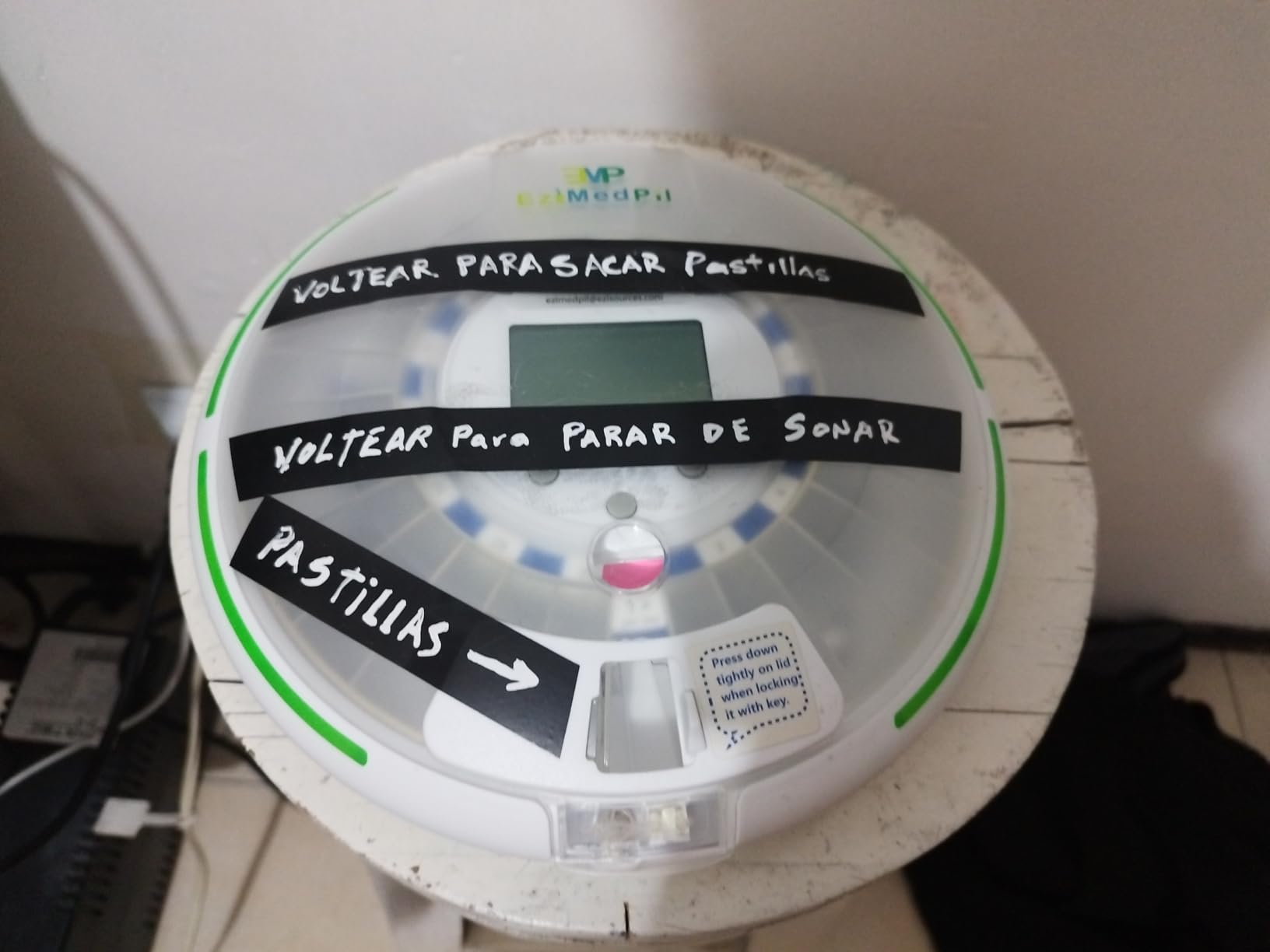 EziMedPil Automatic Pill Dispenser with Alarm for the Elderly customer photo 1