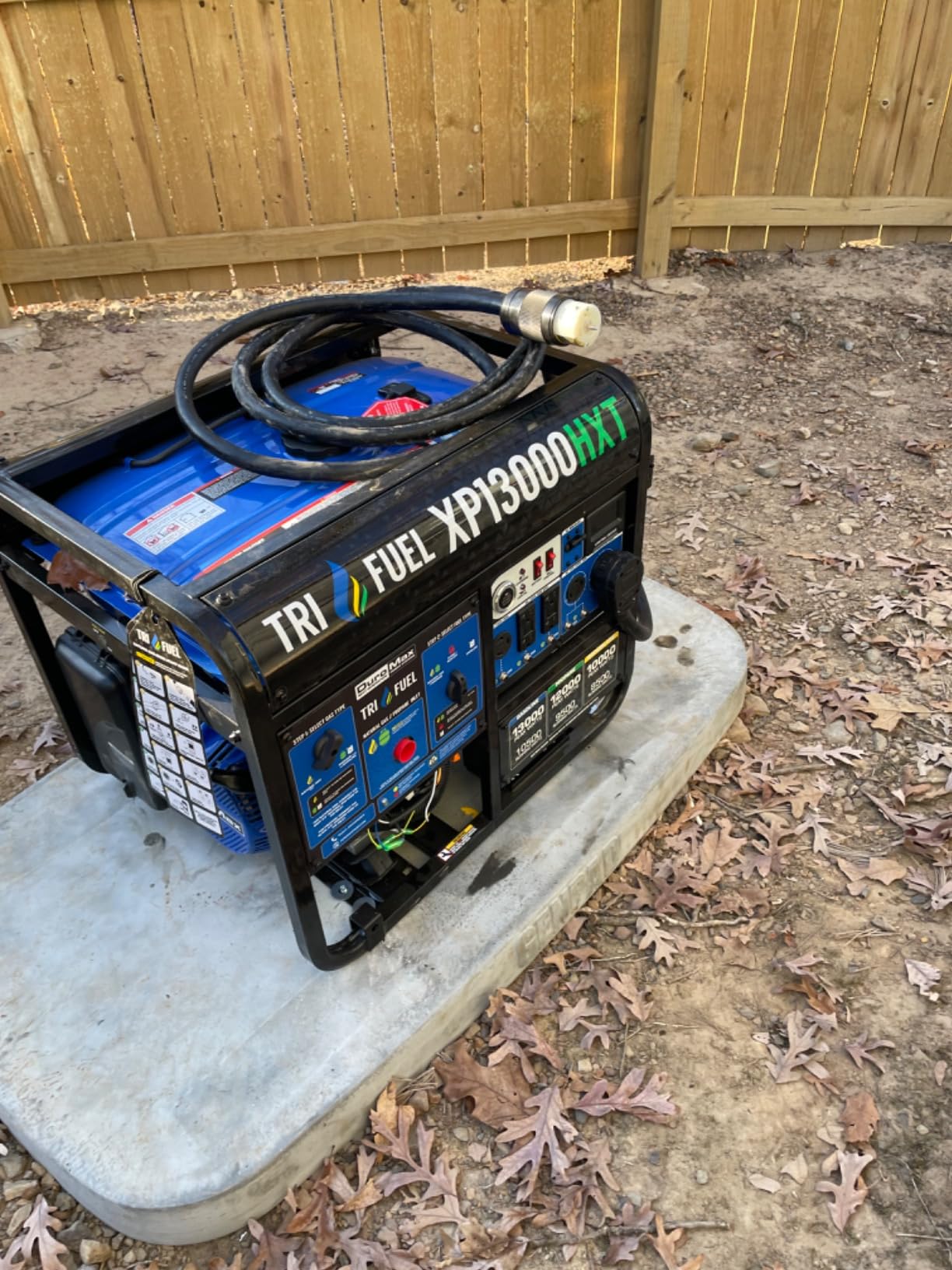 DuroMax XP13000HXT 13,000-Watt 500cc Tri Fuel Gas Propane Natural Gas Portable Generator with CO Alert, Black/Blue customer photo 2