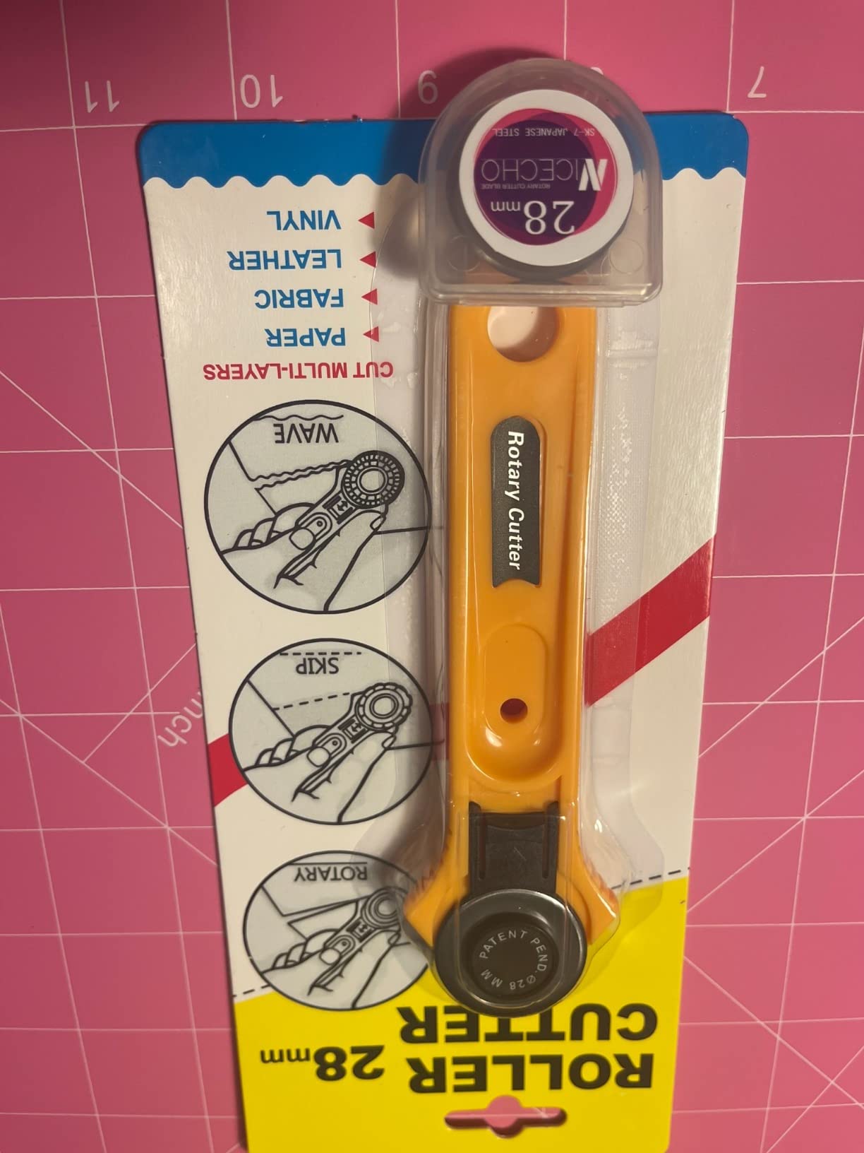 Rotary Cutter Set,Nicecho Sewing Quilting Supplies,45mm & 28 mm Fabric Cutters,8 Rotary Cutter Blades,A3 Cutting Mat for Sewing,6x12 & 2.5x12 In Quilting Rulers,Ideal Quilt kits for Lovers & Beginners customer photo 2