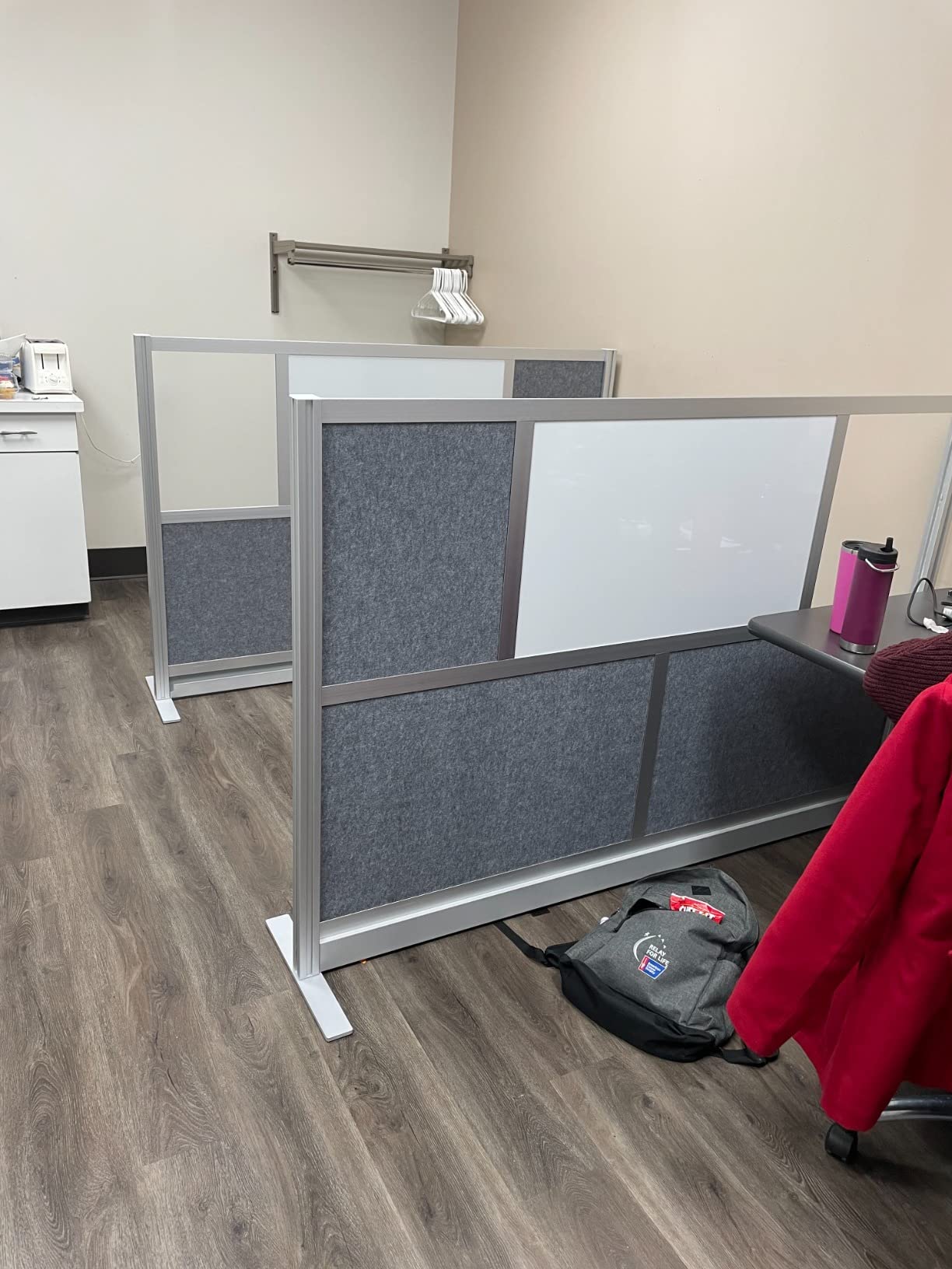Workflow Modular Wall | Room Divider with Whiteboard, Sound Dampening, & Frosted Acrylic Panels | Expandable Office Partition for Privacy & Stability (53