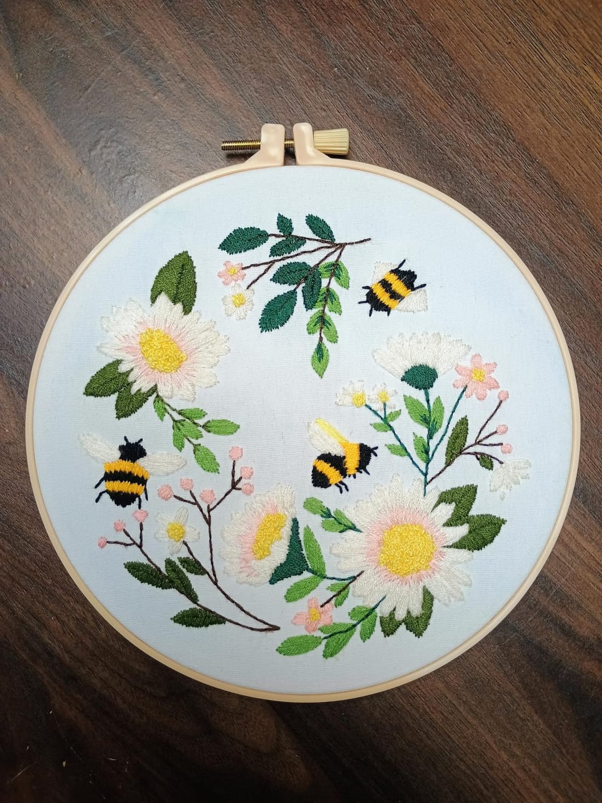 Lukinbox Embroidery Starter Kit for Beginners, 3 Sets Cross Stitch Kits for Adults, Include Embroidery Clothes with Cute Bees and Flowers Patterns, 1 Embroidery Hoop, Threads, Needles and Instruction customer photo 1