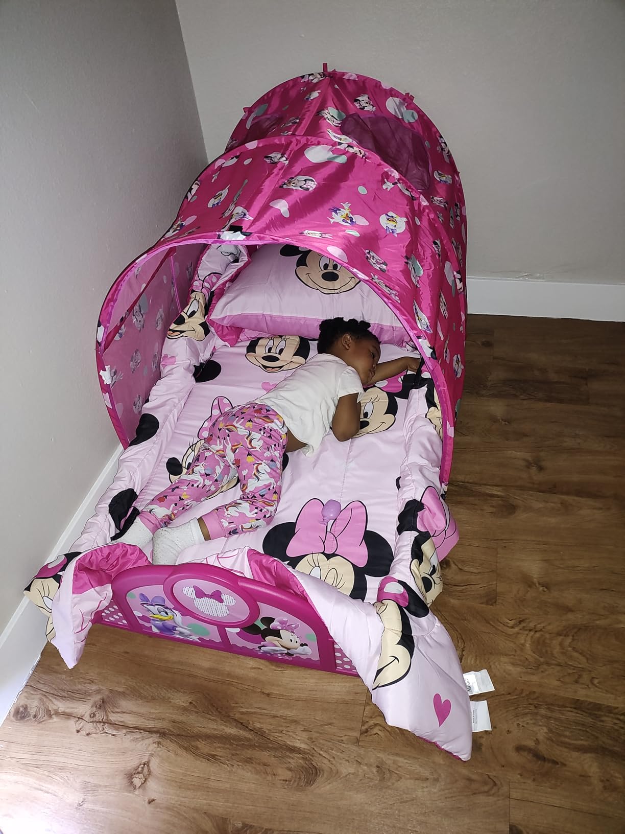 Delta Children Disney Minnie Mouse Plastic Sleep and Play Toddler Bed with Tent, Pink customer photo 1