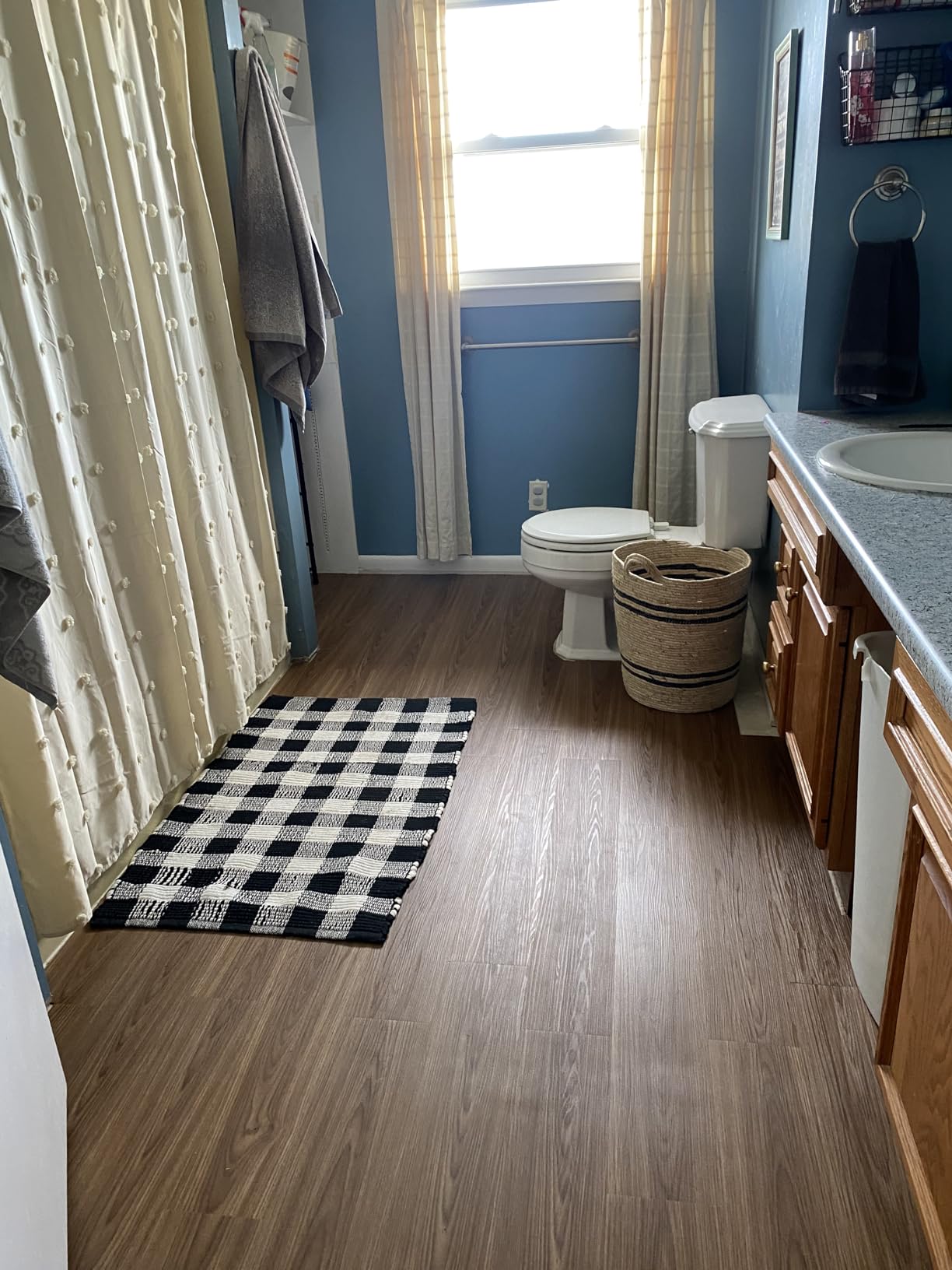 Lucida Surfaces BaseCore 6x36in 12mil 2mm 18SqFt Peel and Stick LVP customer photo 1