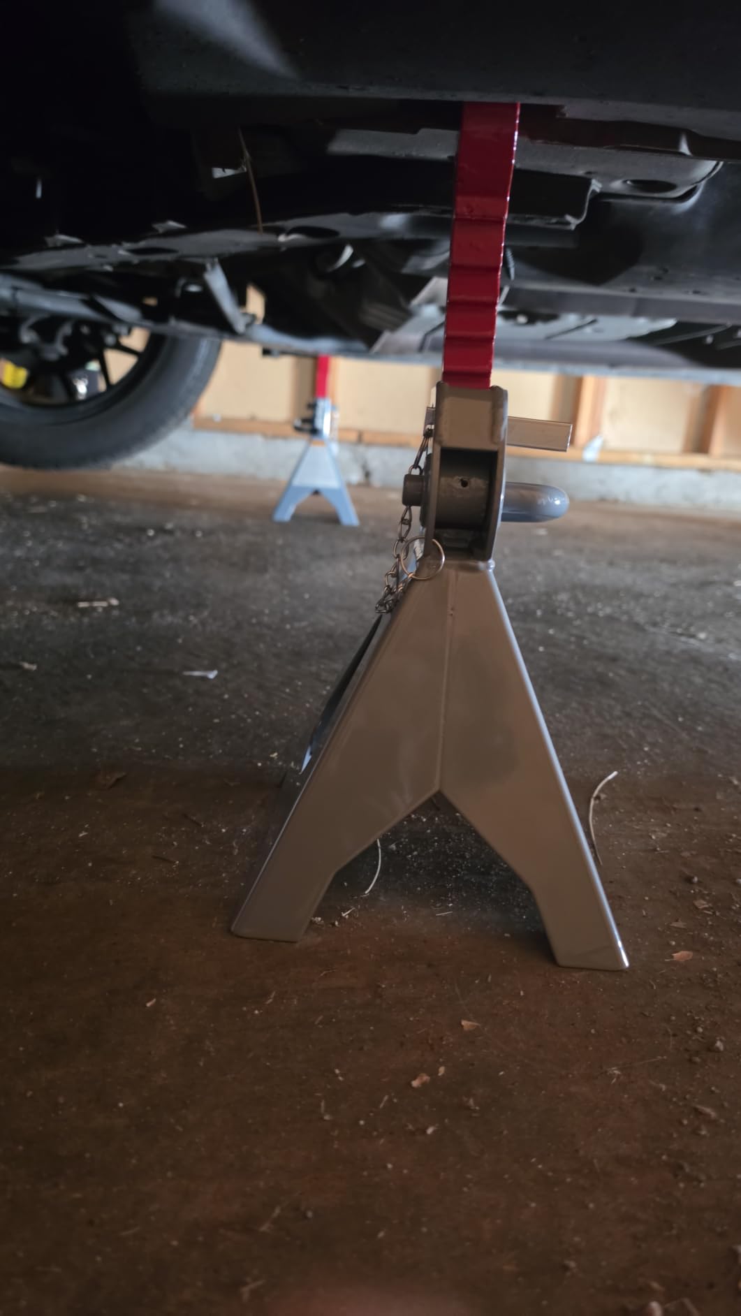 Pro-LifT PL3300 Heavy Duty Jack Stands For Car - 3 Ton in Pair with Double Pins - Handle Lock and Mobility Pin for Extra Safety customer photo 1