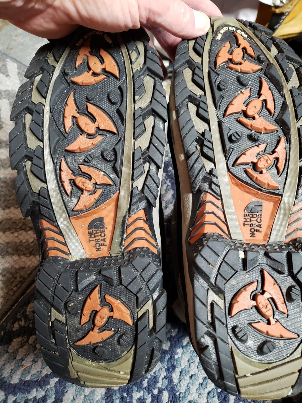 THE NORTH FACE Men's Chilkat V 400 Waterproof Snow Boot customer photo 2