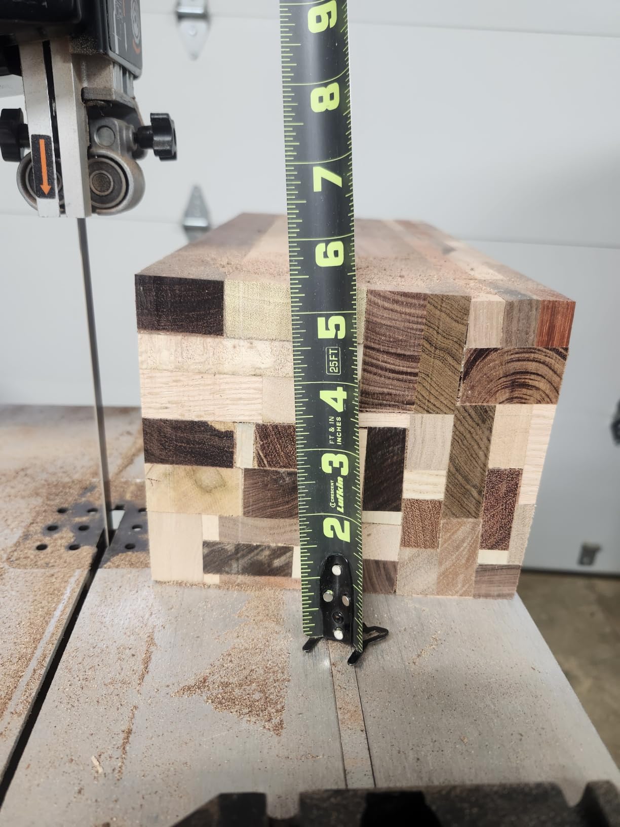 WEN Band Saw with Stand, 10-Inch, 3.5-Amp, Two-Speed (BA3962) customer photo 2