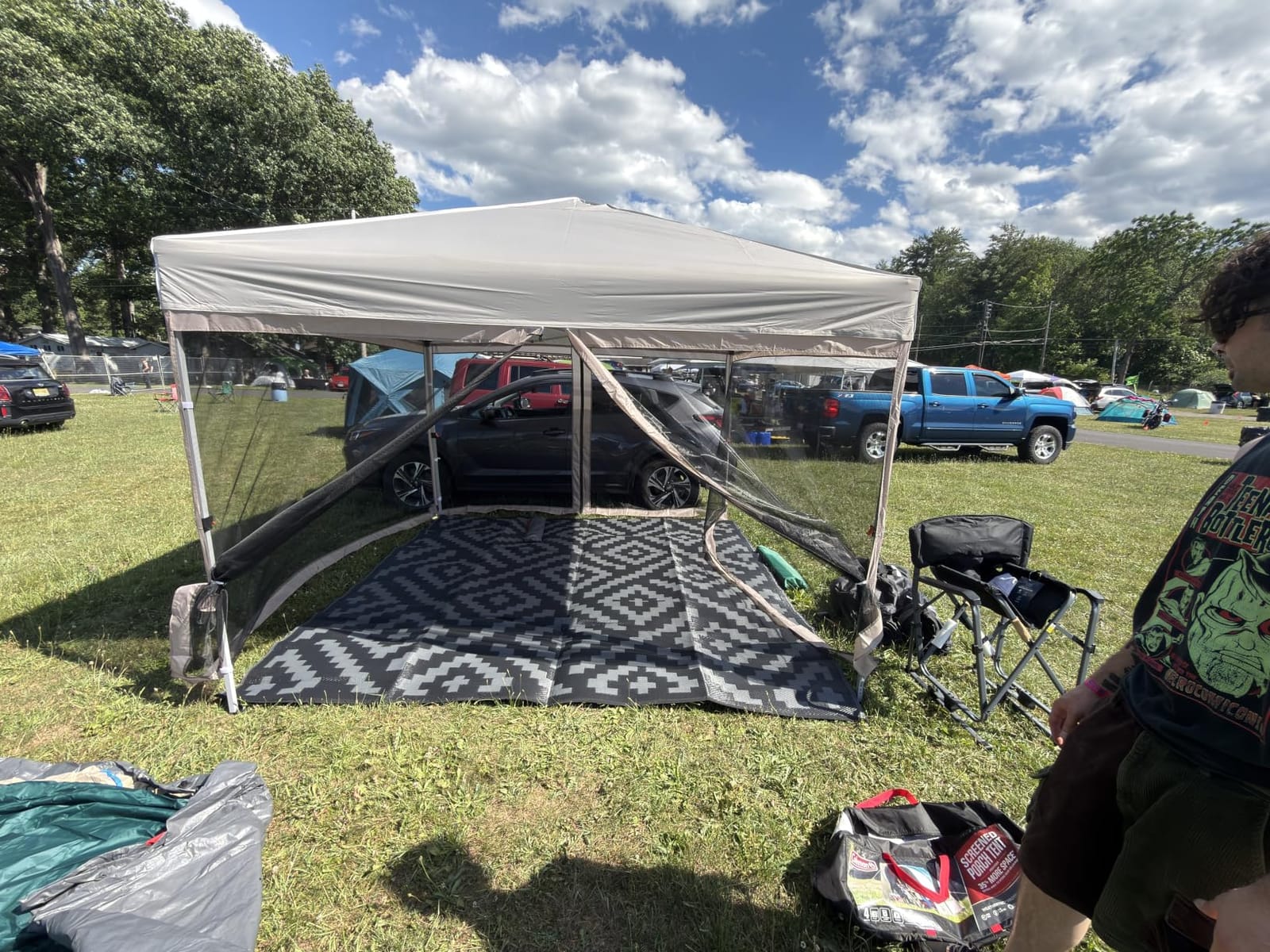 GENIMO Outdoor Rug for Patio Clearance,5'x8' Waterproof Mat,Reversible Plastic Camping Rugs,Rv,Porch,Deck,Camper,Balcony,Backyard,Black & Gray customer photo 1