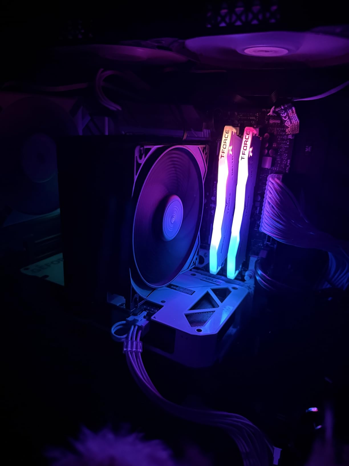 TEAMGROUP T-Force Delta RGB DDR5 Ram 32GB (2x16GB) 6000MHz PC5-48000 CL30 Intel XMP 3.0 & AMD Expo Compatible Desktop Memory Module Ram White FF4D532G6000HC30DC01 customer photo 2