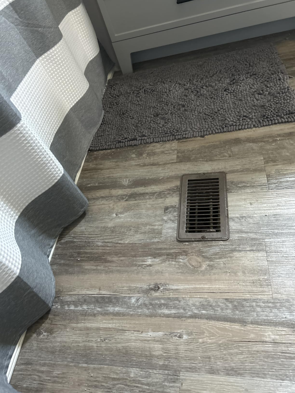 Art3d Wood Texture Peel and Stick Vinyl Floor Planks, 36-Pack, Grey | Cover 54 sq.ft, Waterproof, Self-Adhesive, Scratch Resistant, Premium Vinyl, Ideal for Bedroom, Living Room, Kitchen, RV customer photo 2