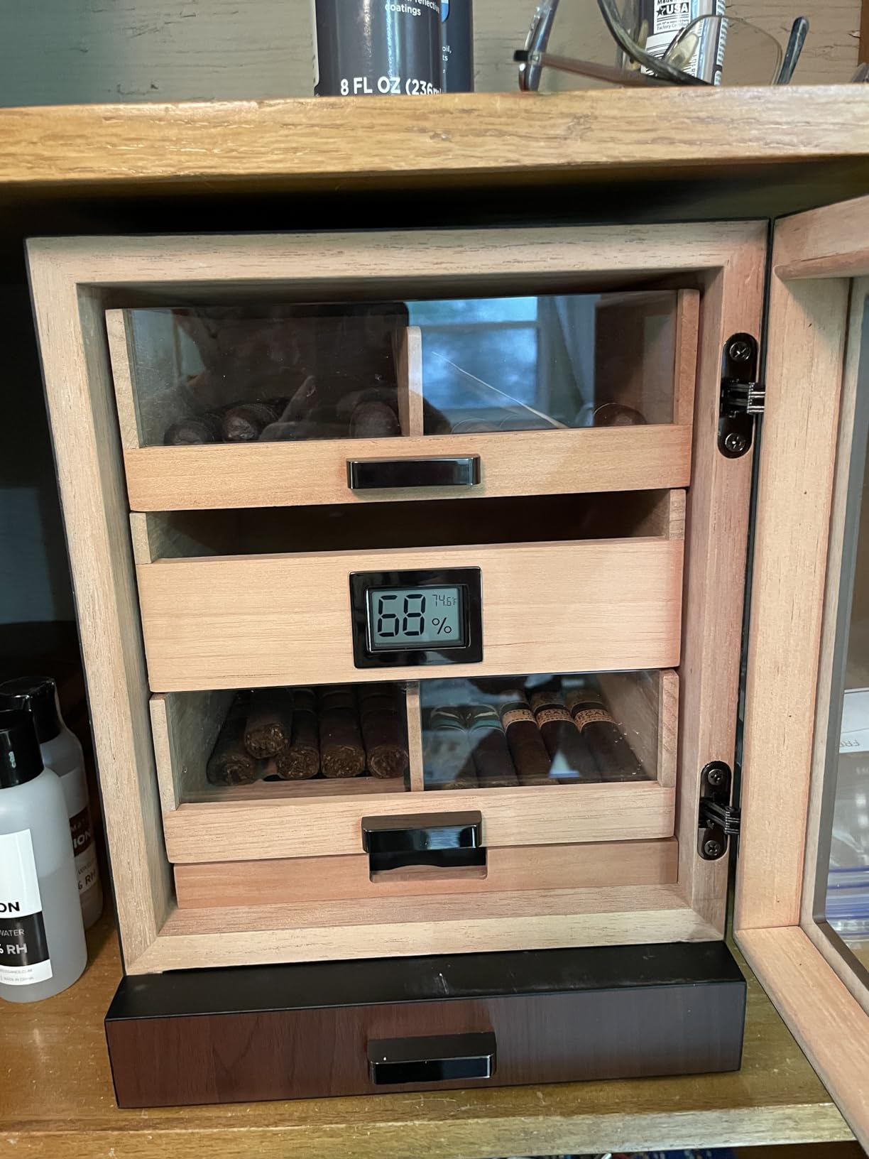 CASE ELEGANCE Luca Cabinet Humidor - Black, Holds 80-100 Cigars | Spanish cedar, glass display customer photo 2