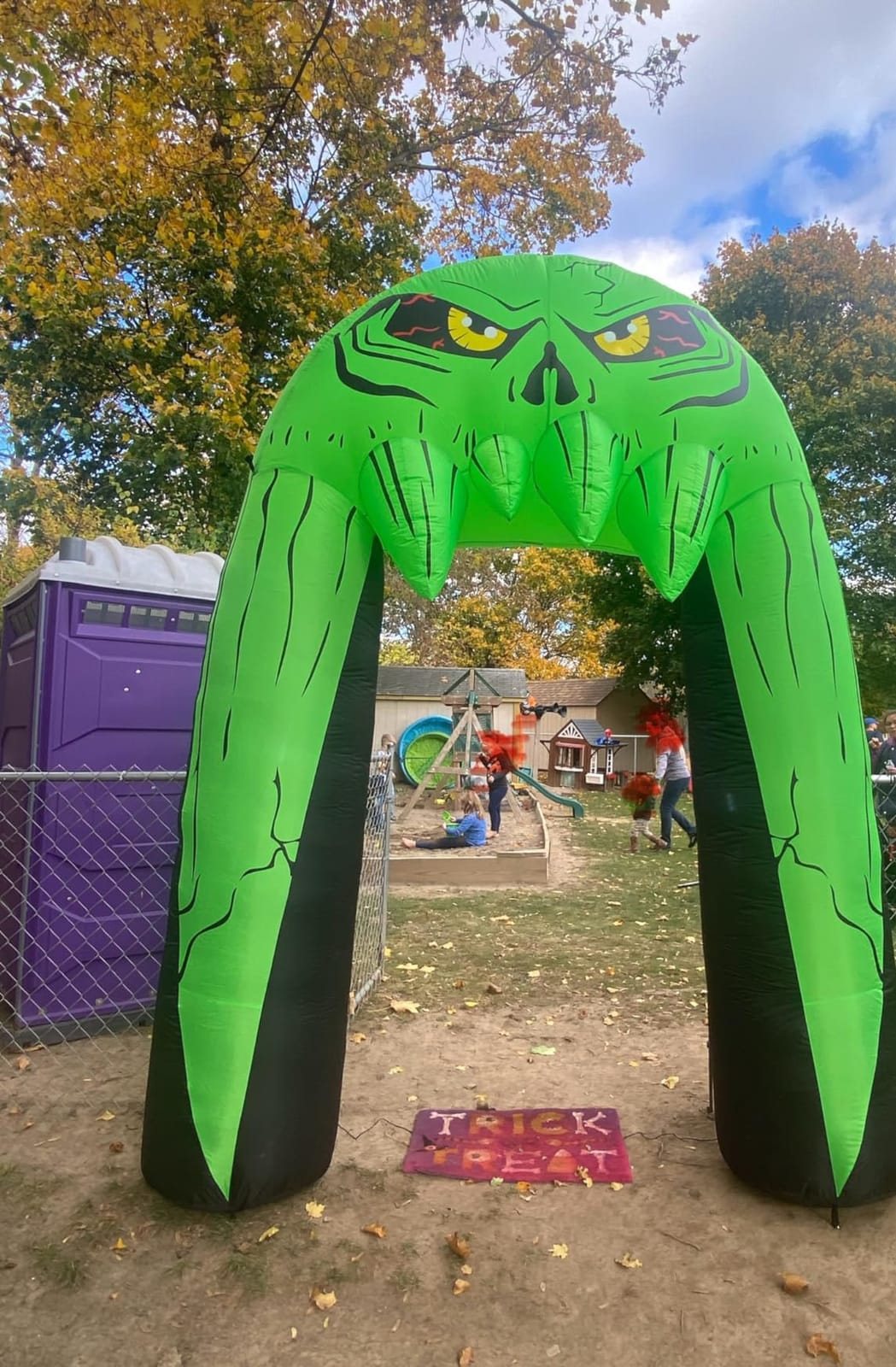 COMIN 10 FT Halloween Inflatables Archway Outdoor Decorations Blow Up Yard Monster Mouth Archway with Built-in LEDs customer photo 2