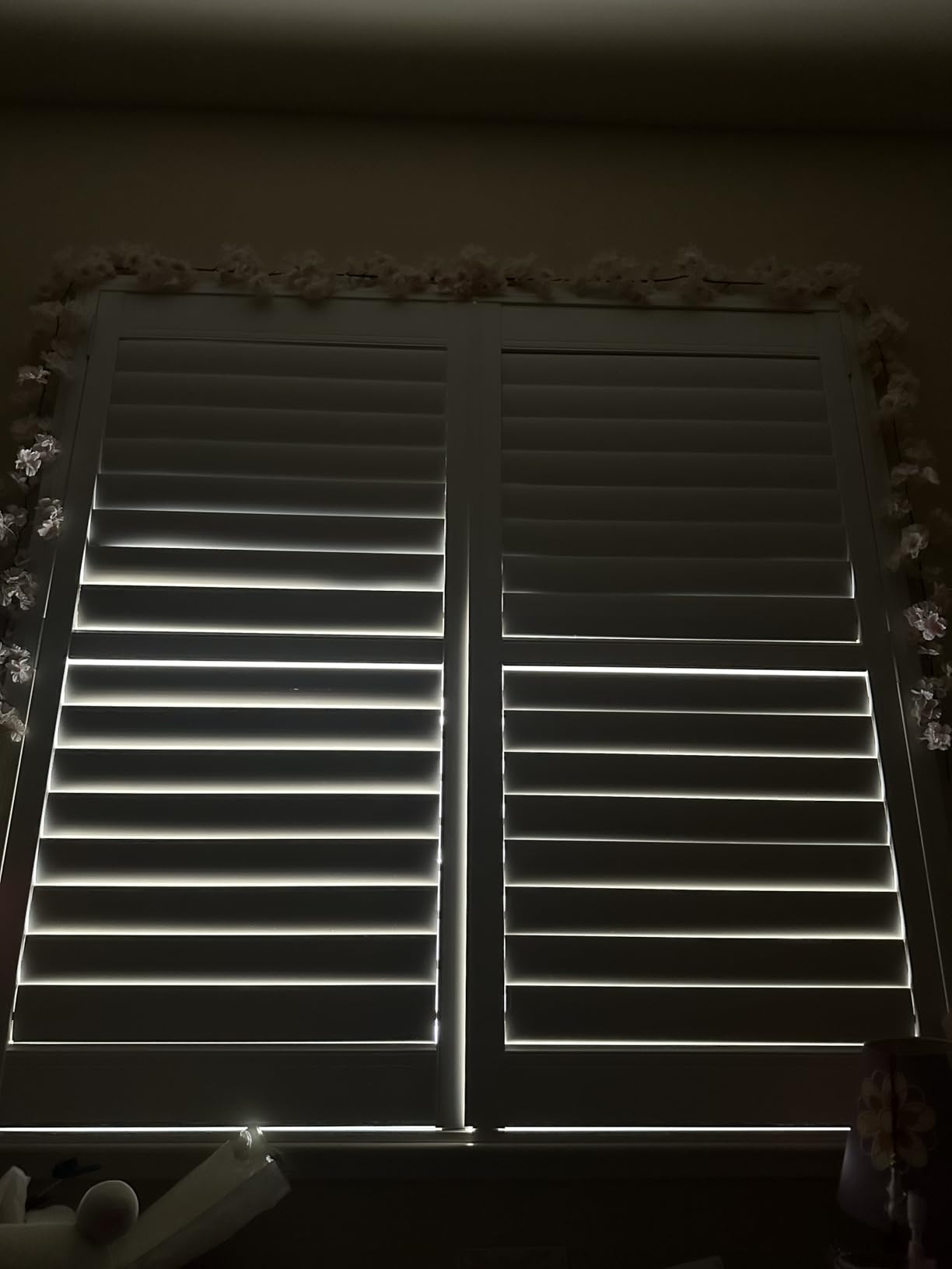 100% Blackout Blind Magnetic Window Cover, Cuttable Black Out Curtain 118x57 | No Drill, Portable Removable Window Shade, DIY BlackOut Curtains For Bedroom, RV, Nursery, Media Room, Heat-Resistant Adhesive Tape customer photo 1