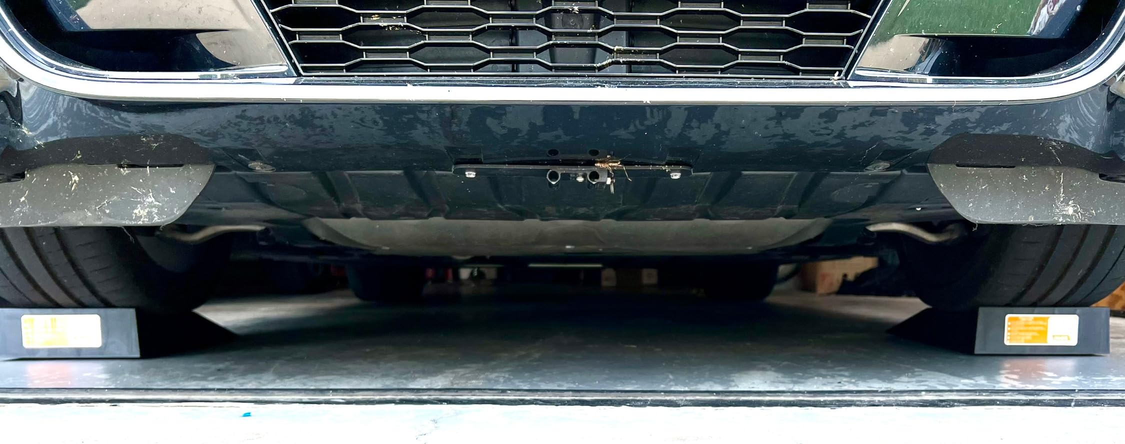 OULEME Low Profile Car Service Ramp, for Oil Changes & Maintenance, 2 Pack | Low-Chassis Car Ramp with Anti-Slip Pads, 27.5