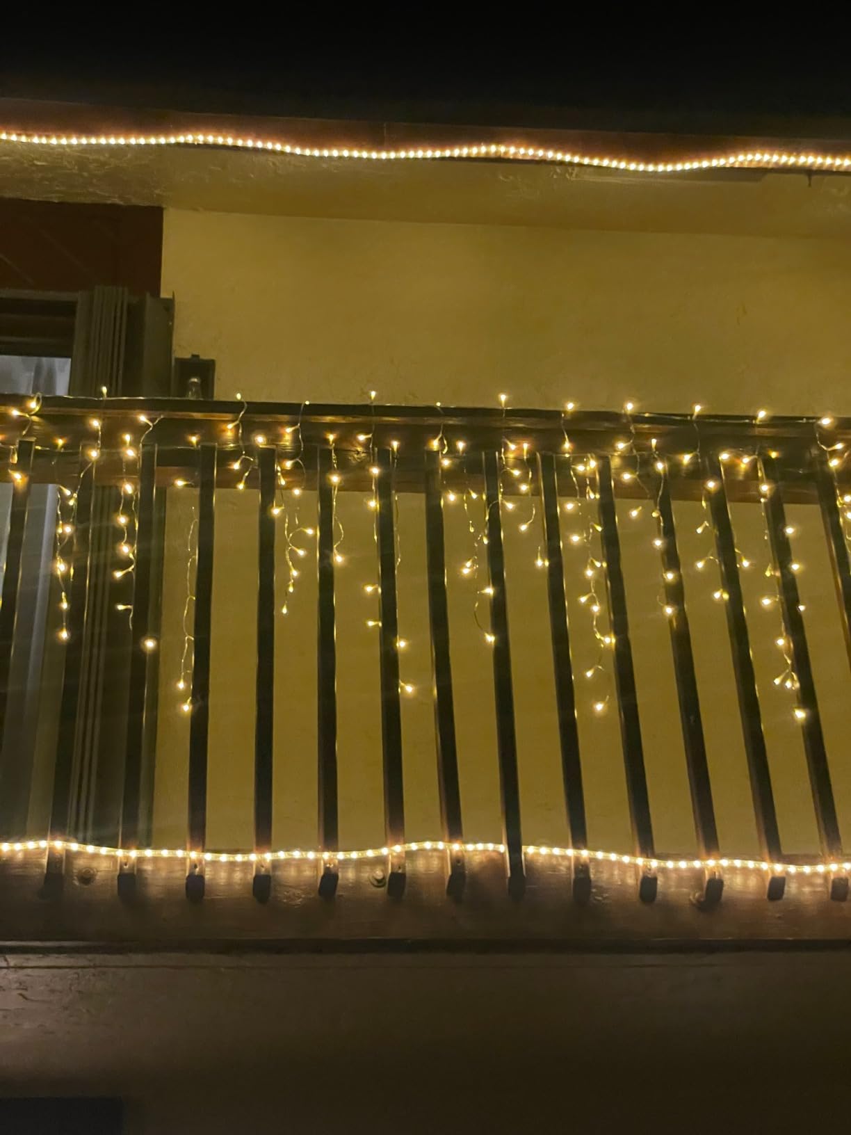 Icicle Christmas Lights Outdoor, 66ft 640 LED Icicle Lights for Outside, Plug in Twinkle Lights Indoor with 8 Modes Timer Waterproof for House Holiday Decor Wedding Christmas Decorations (Warm White) customer photo 1