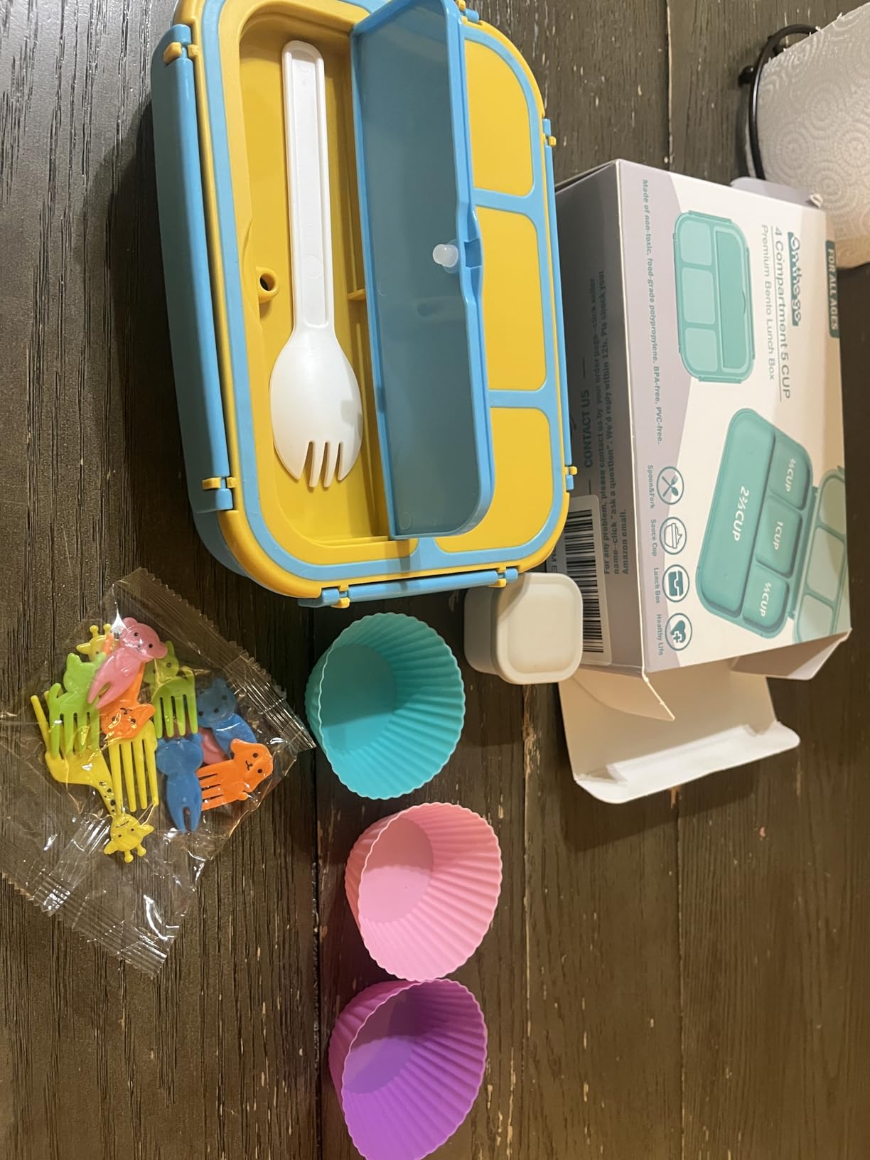 QQKO Bento Lunch Box for Kids Girls Boys, Toddler Kids Lunch Boxes for School, Lunch Containers for Adults with 4 Compartments, Sauce Container, Utensils, Food Picks and Muffin Cups, Purple customer photo 2