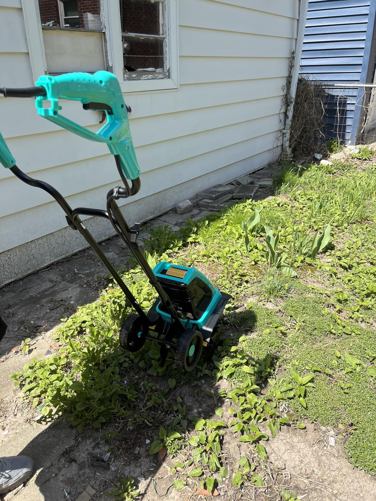 12'' 10.5AMP Corded Electric Garden Roto Tiller Cultivator Powerful | Electric front tine tiller lightweight, Metal baffle, Overload protected, Tills hard clay soil smooth, Easy (dis)assemble customer photo 1