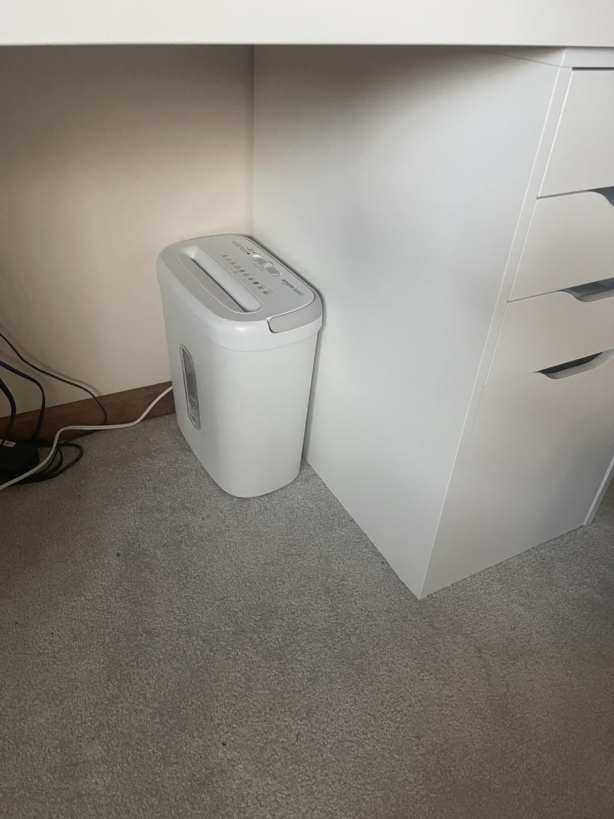 Amazon Basics 12-Sheet Cross-Cut Paper and Credit Card Shredder with Overheat Protection, Black (New Model) customer photo 2