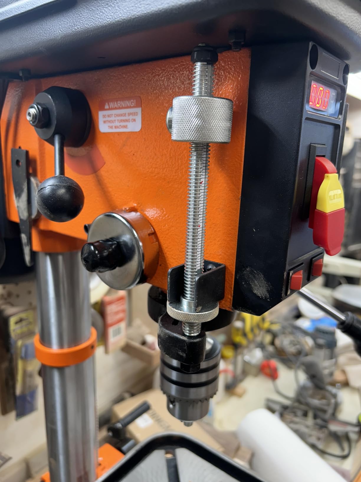 VEVOR 12 in Benchtop Drill Press, 5 Amp 120V, Variable Speed Cast Iron Bench Drill Press, 12 in Swing Distance 0-45° Tilting Worktable with Laser Work Light customer photo 1