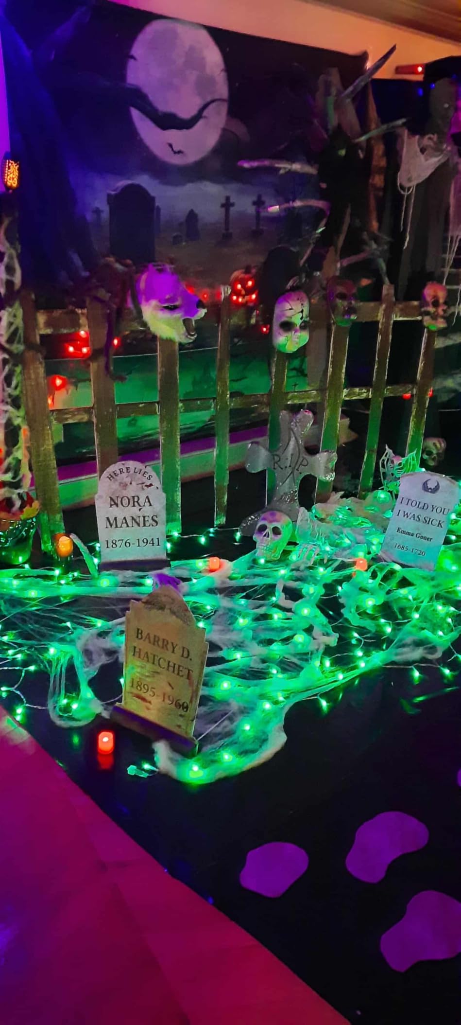 Outdoor Halloween Decorations, 4ct Large Hocus Pocus Witches Tombstones, Gravestone Decor Yard Signs with Stakes, 16