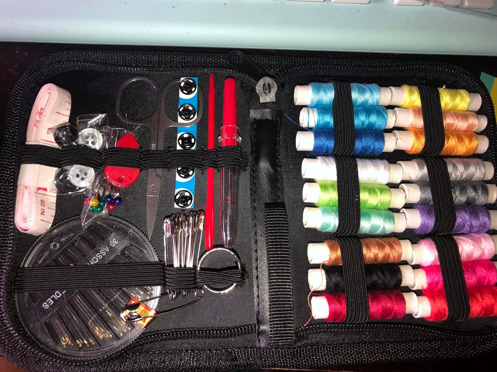 Coquimbo Professional Sewing Kit for Adults, 213 Pieces Sewing Tools | Needle and Thread Kit with Scissors, 38XL Thread, Tape Measure, Needles, Christmas Birthday Gifts for Mom Grandma Women Girls customer photo 1