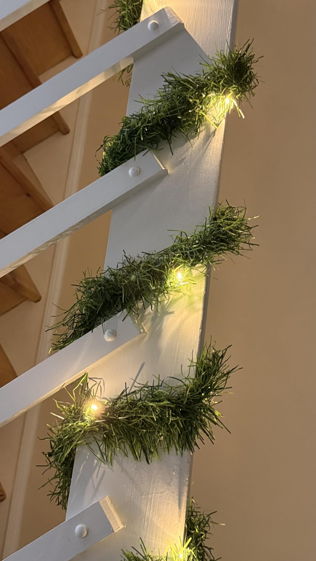 Dazzle Bright 50 FT Pre-lit Christmas Green Garland, 150 LED Lights Lighted Artificial Pine Garlands, for Indoor Outdoor Christmas Decor Holiday Wedding Decoration customer photo 1