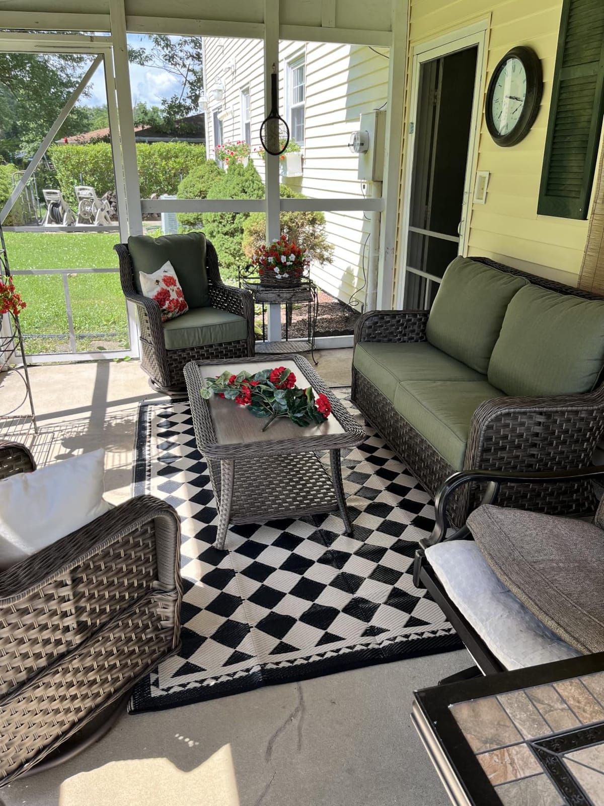 HUGEAR Outdoor Rug for Patios Clearance,Waterproof Mat,Large Outside Carpet,Reversible Plastic Straw Camping Rugs,Rv,Porch,Deck,Camper,Balcony,Backyard (8x10,Checkered/Black&Beige) customer photo 1