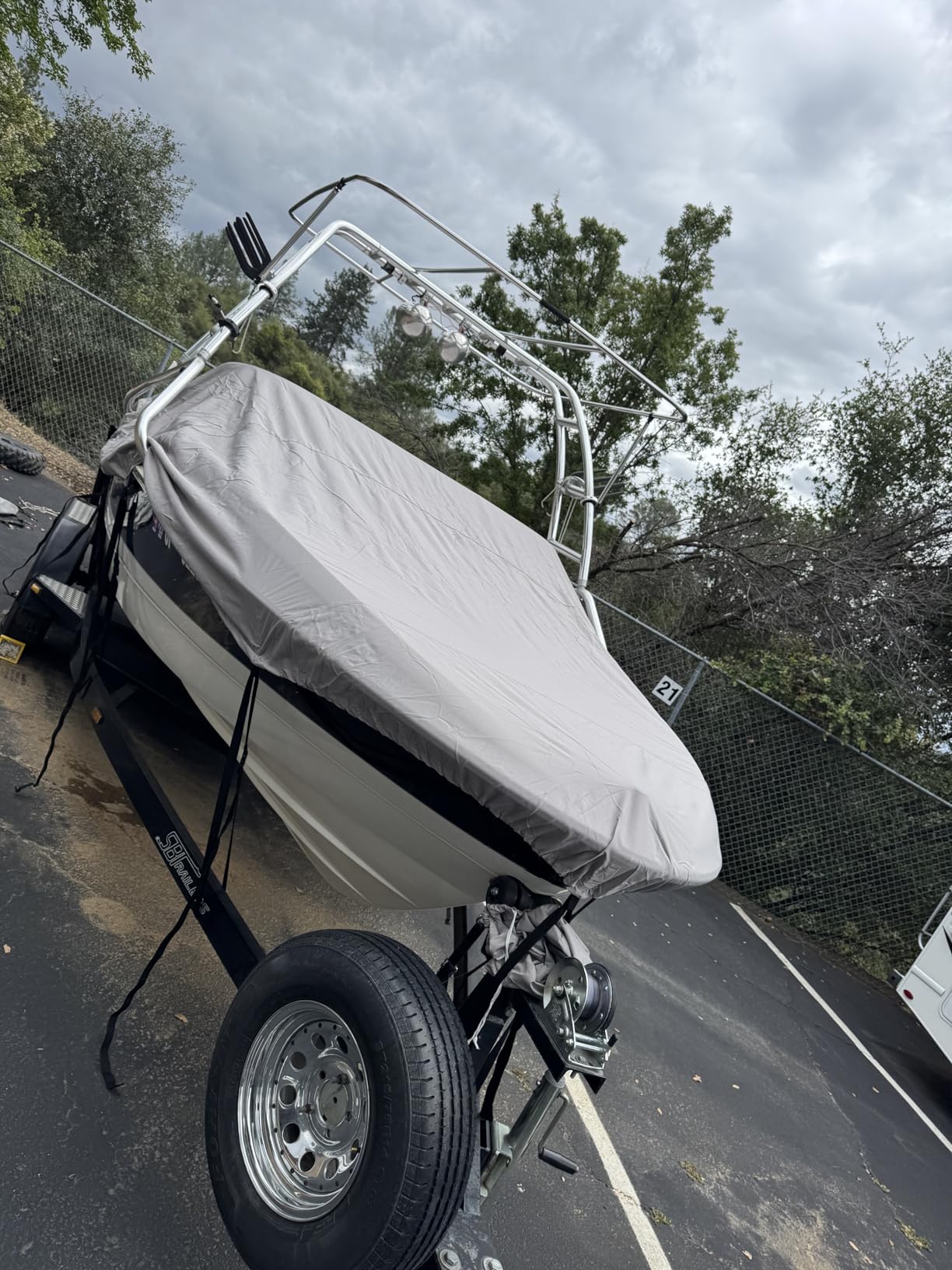 Waterproof 16-18.5FT Boat Cover, 1200D Heavy Duty Trailerable | Marine Grade Oxford Fabric, UV & Tear Resistant, Double Stitching, Elastic Hem, Fits V-Hull/Ski Boat/Bass Boat/Fishing Boat customer photo 2