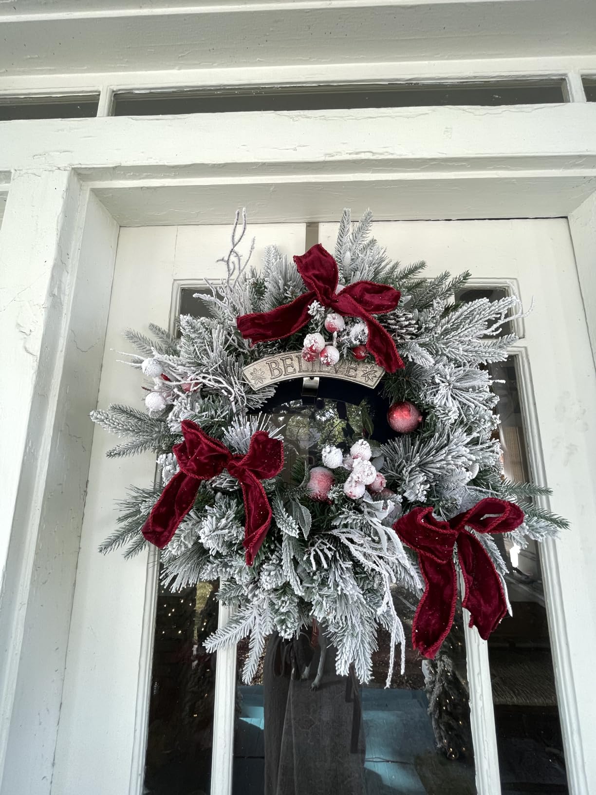 Pre-lit Snow Christmas Wreath with Red Balls, Berries and Bows, 24 Inch 50 Battery Operated LED Lights, Holiday Decoration for Front Door Outdoor customer photo 1