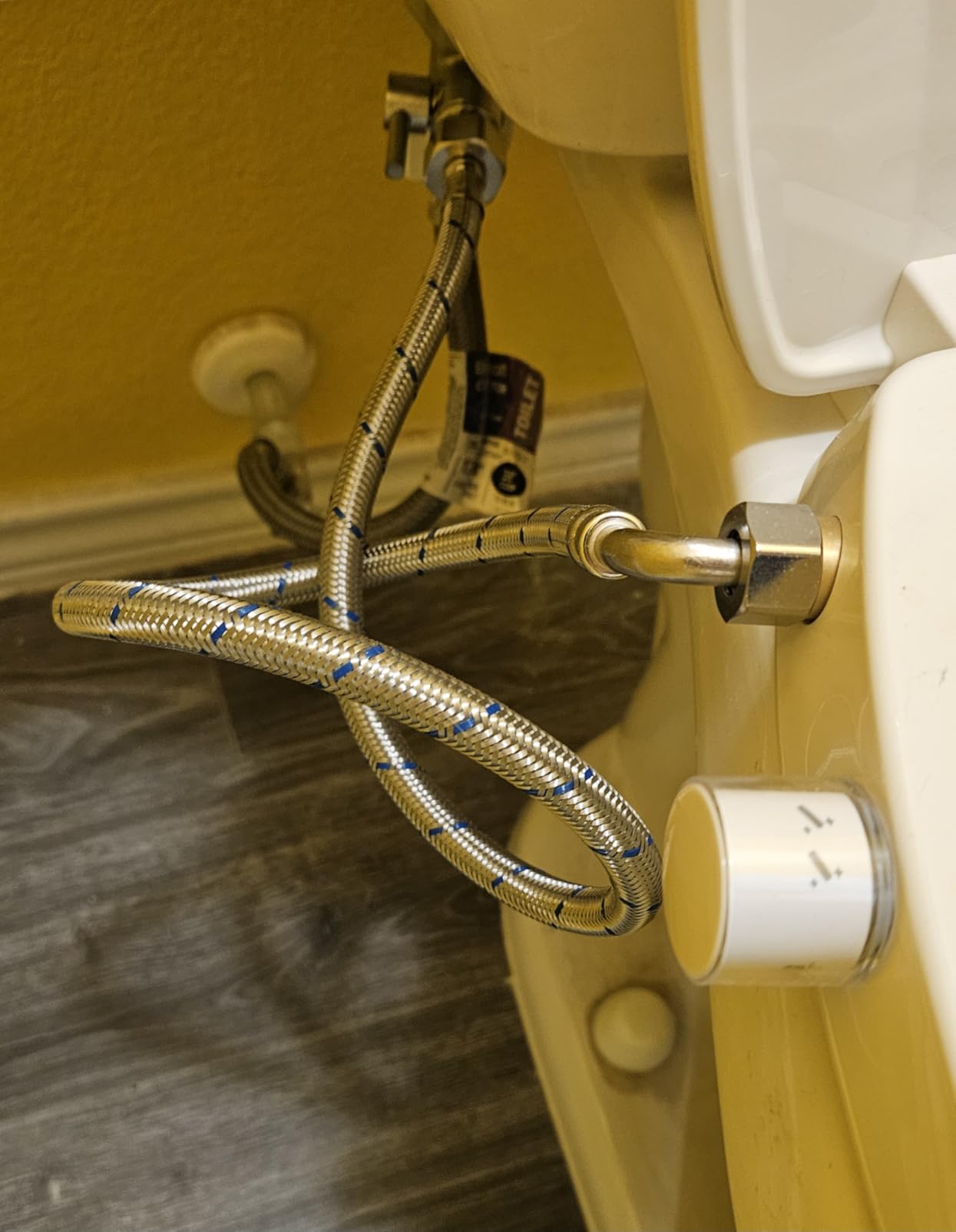 Clirass Elongated Bidet Toilet Seat with Quiet-Close, Non-Electric Bidet Mode with Dual Nozzles, Fit Elongated Toilet Seat, Adjustable Water Pressure with Brass inlet (Elongated) customer photo 2
